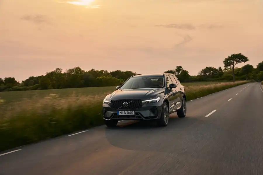Volvo XC60 2025