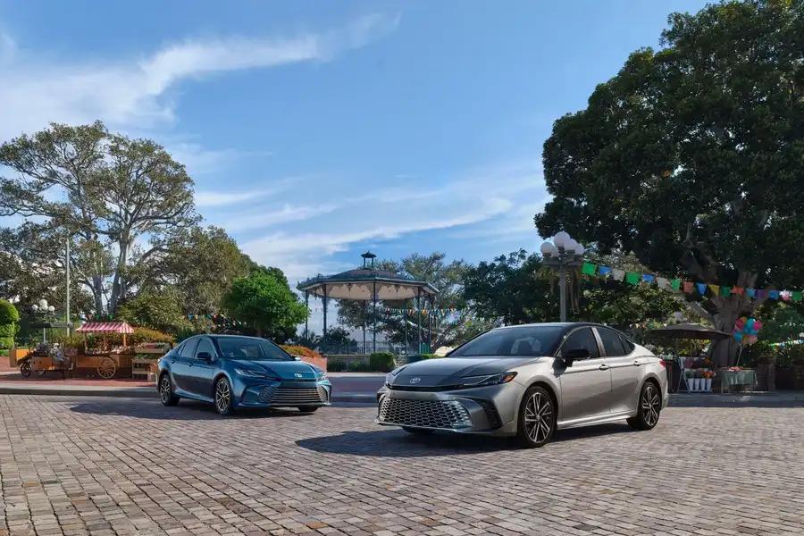 Toyota Camry 2025