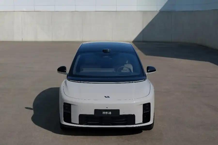Li Auto i8