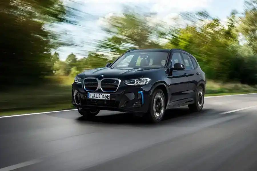 BMW iX3