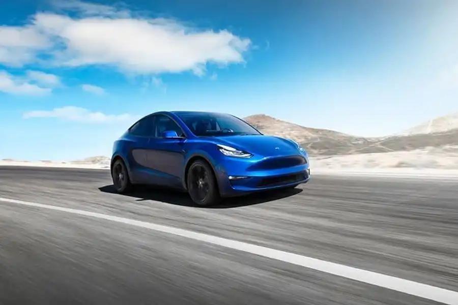 Tesla Model Y. Elektryczny samochód typu crossover