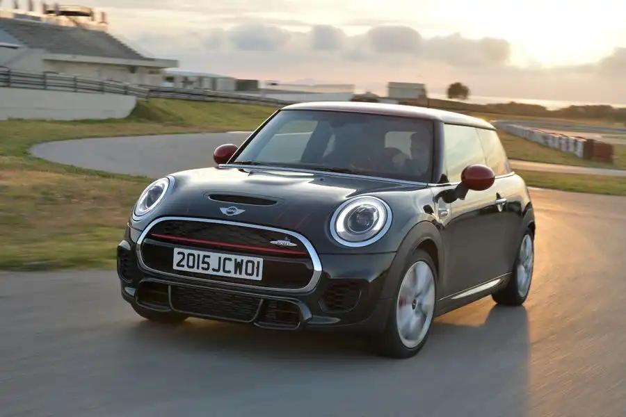 Mini Cooper – jak wybrać najlepszy silnik?