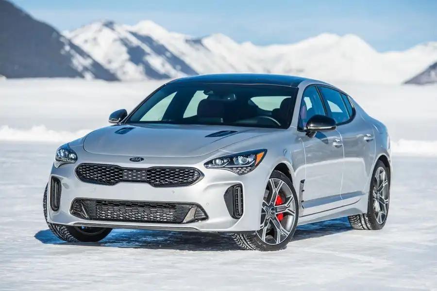 Kia Stinger - jaki silnik wybrać?