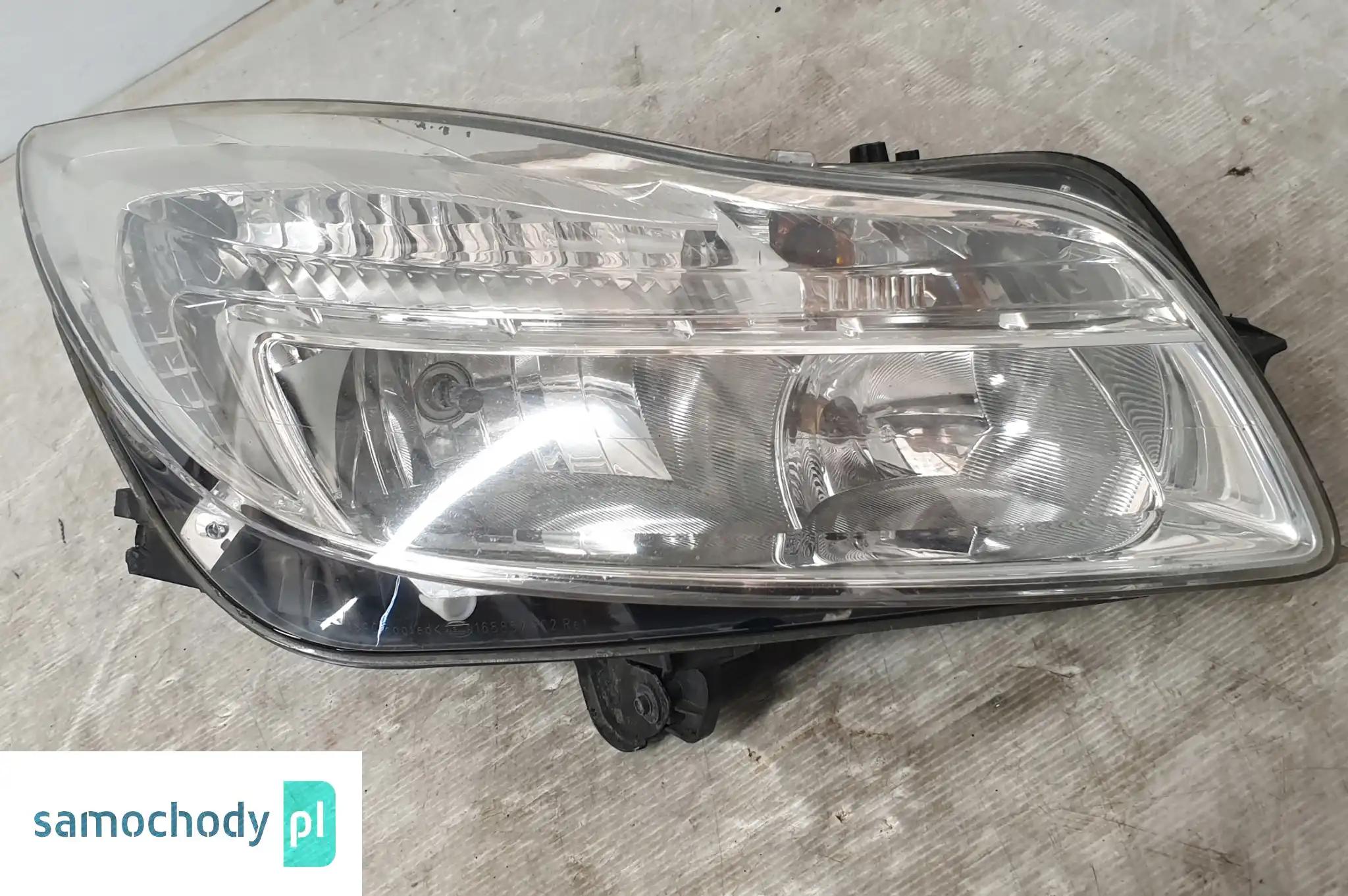 LAMPA PRAWY PRZÓD OPEL INSIGNIA A UK 13226781RH