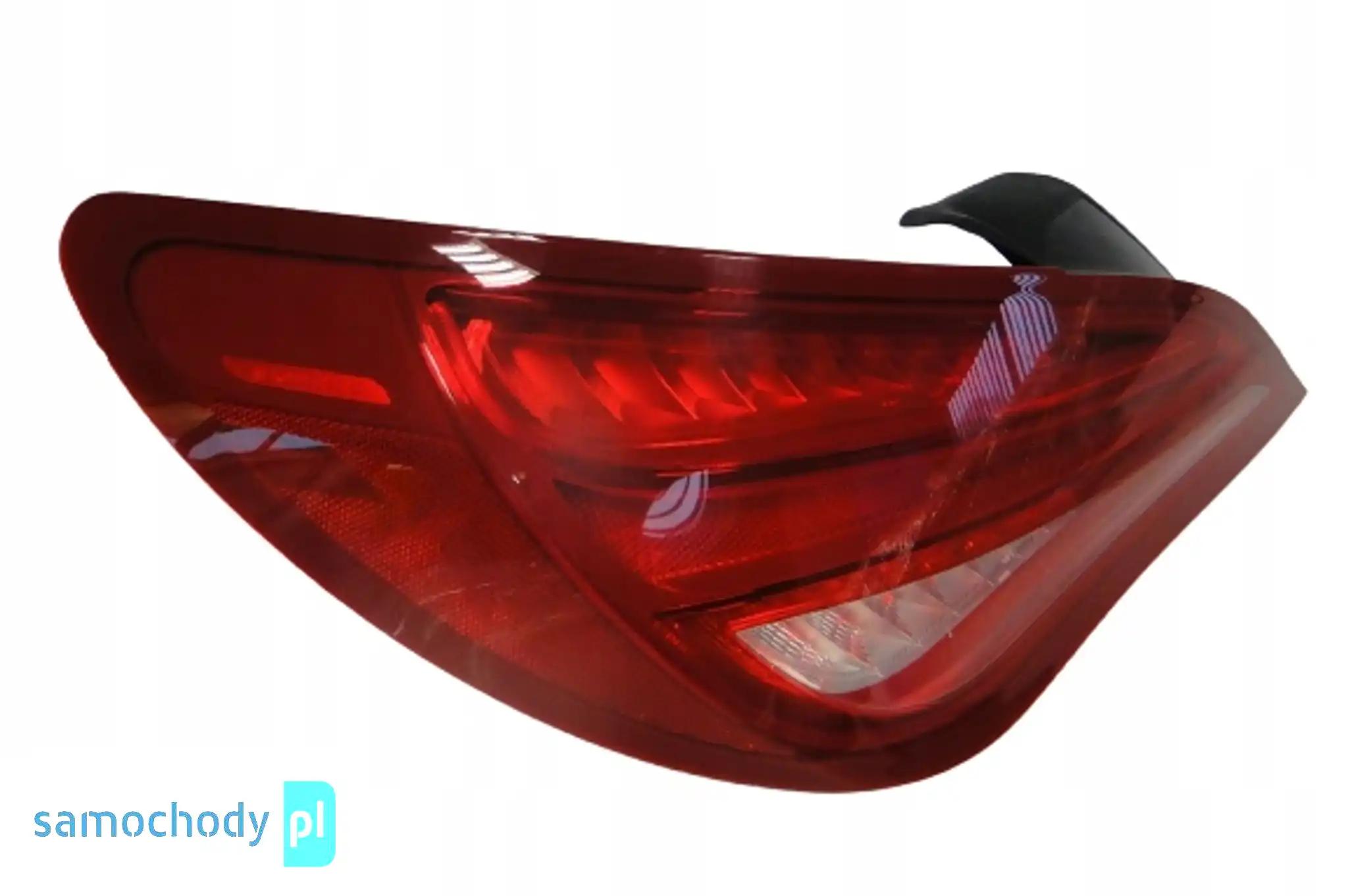 MERCEDES CLA 117 PRZED LIFT LAMPA TYLNA LEWA W117