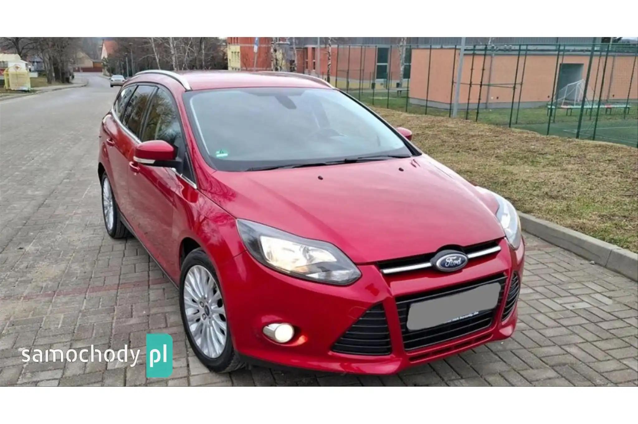 Ford Focus Sedan 2011