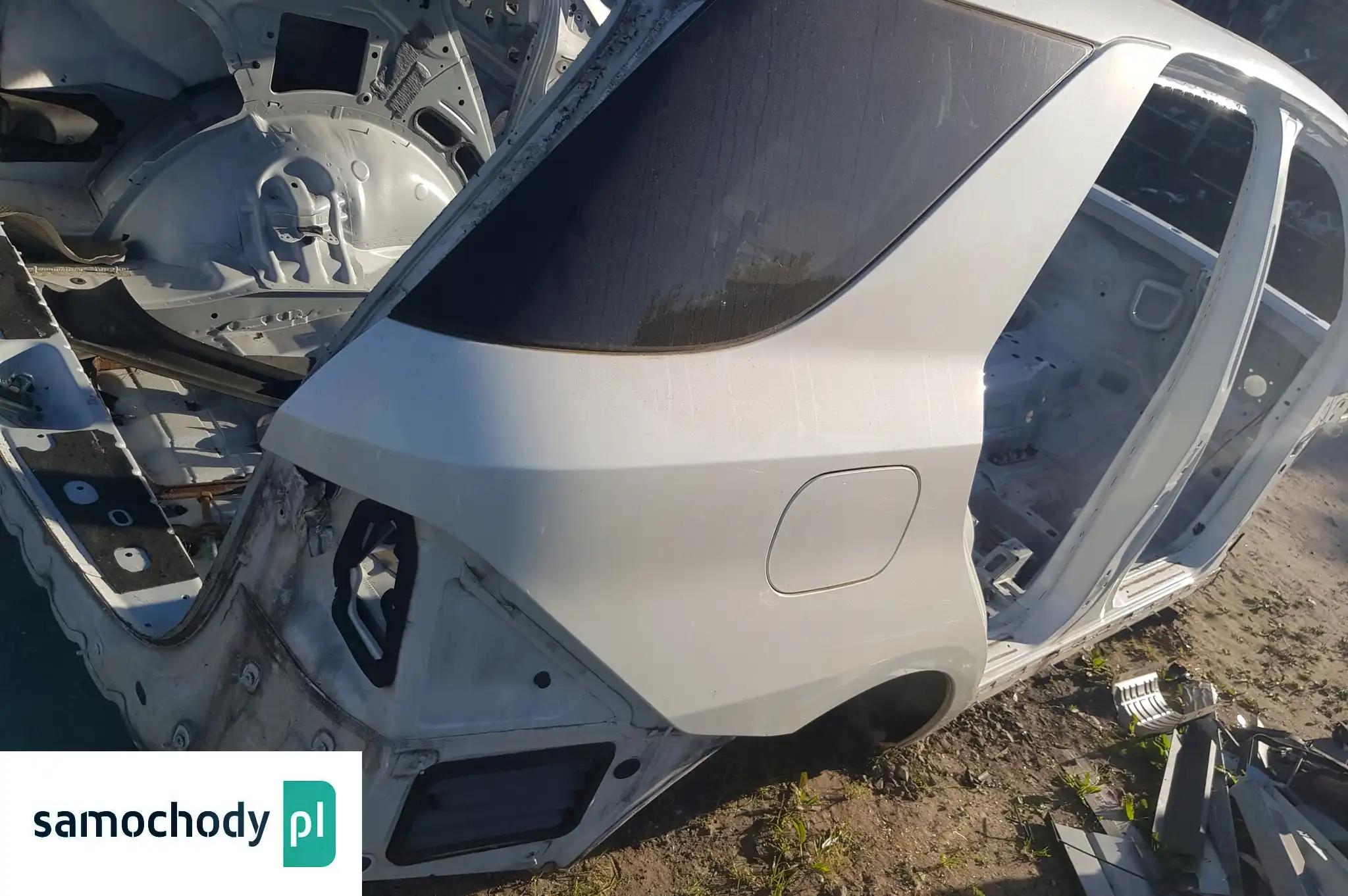 BŁOTNIK TYŁ PRAWY ĆWIARTKA MERCEDES ML W166 650