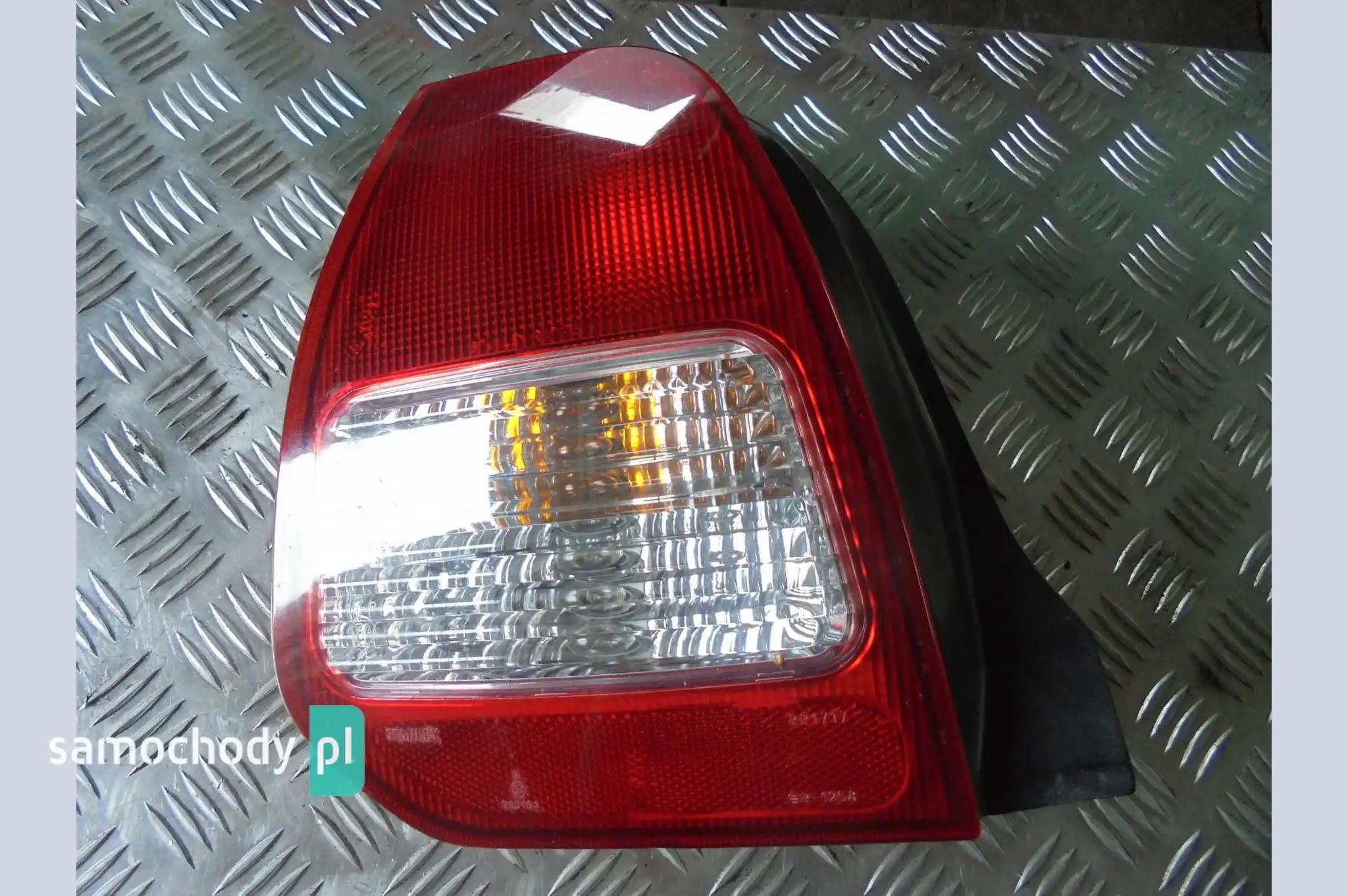 Lampa tył lewa tylna Mitsubishi Colt V 5