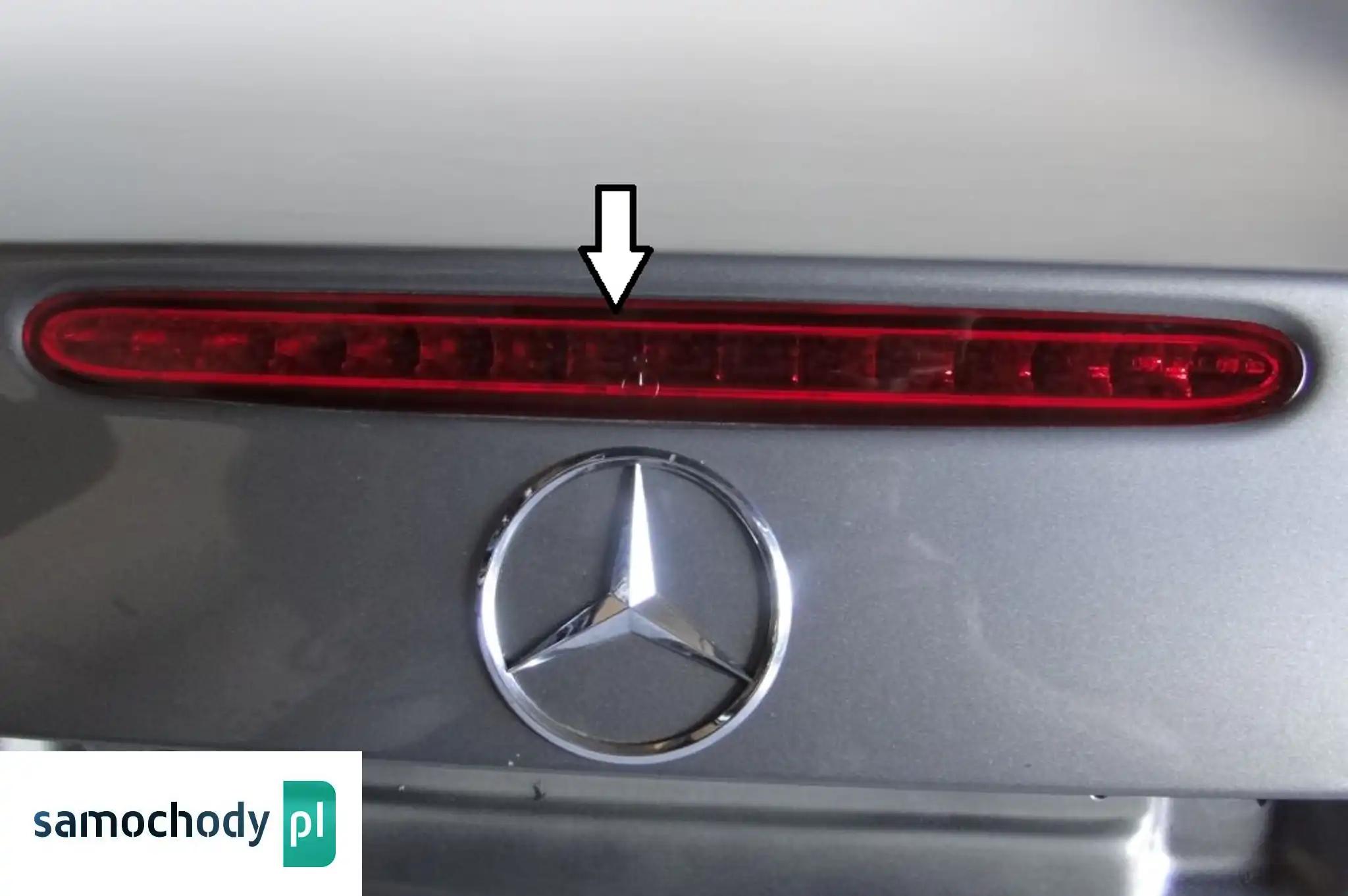 MERCEDES SL R230 LIFT ŚWIATŁO STOPU W KLAPĘ TYLNĄ