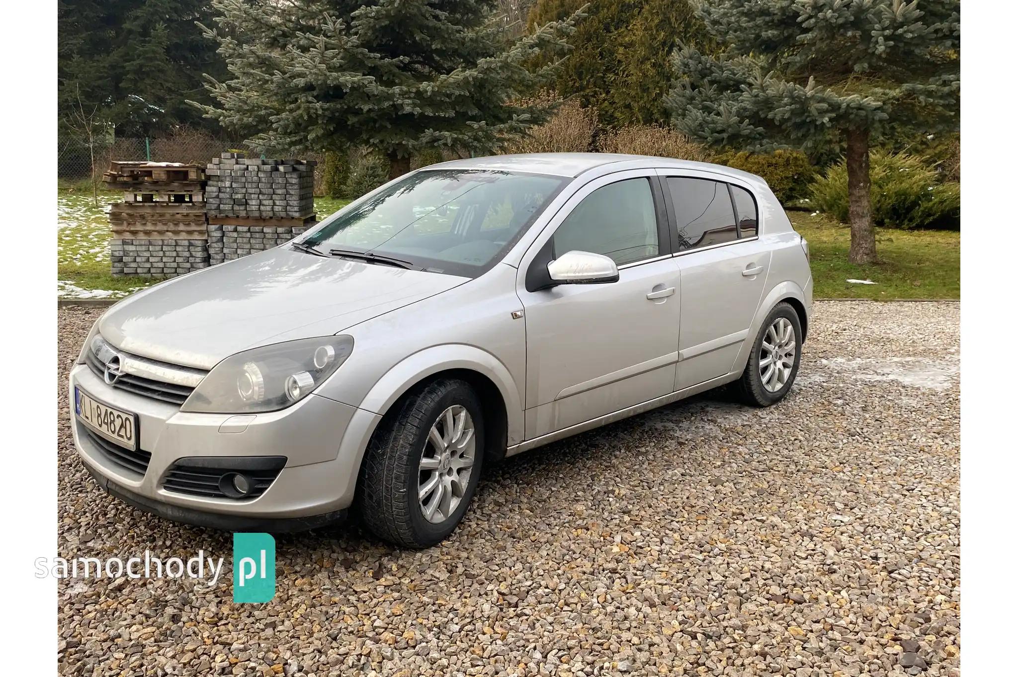 Opel Astra Hatchback 2006