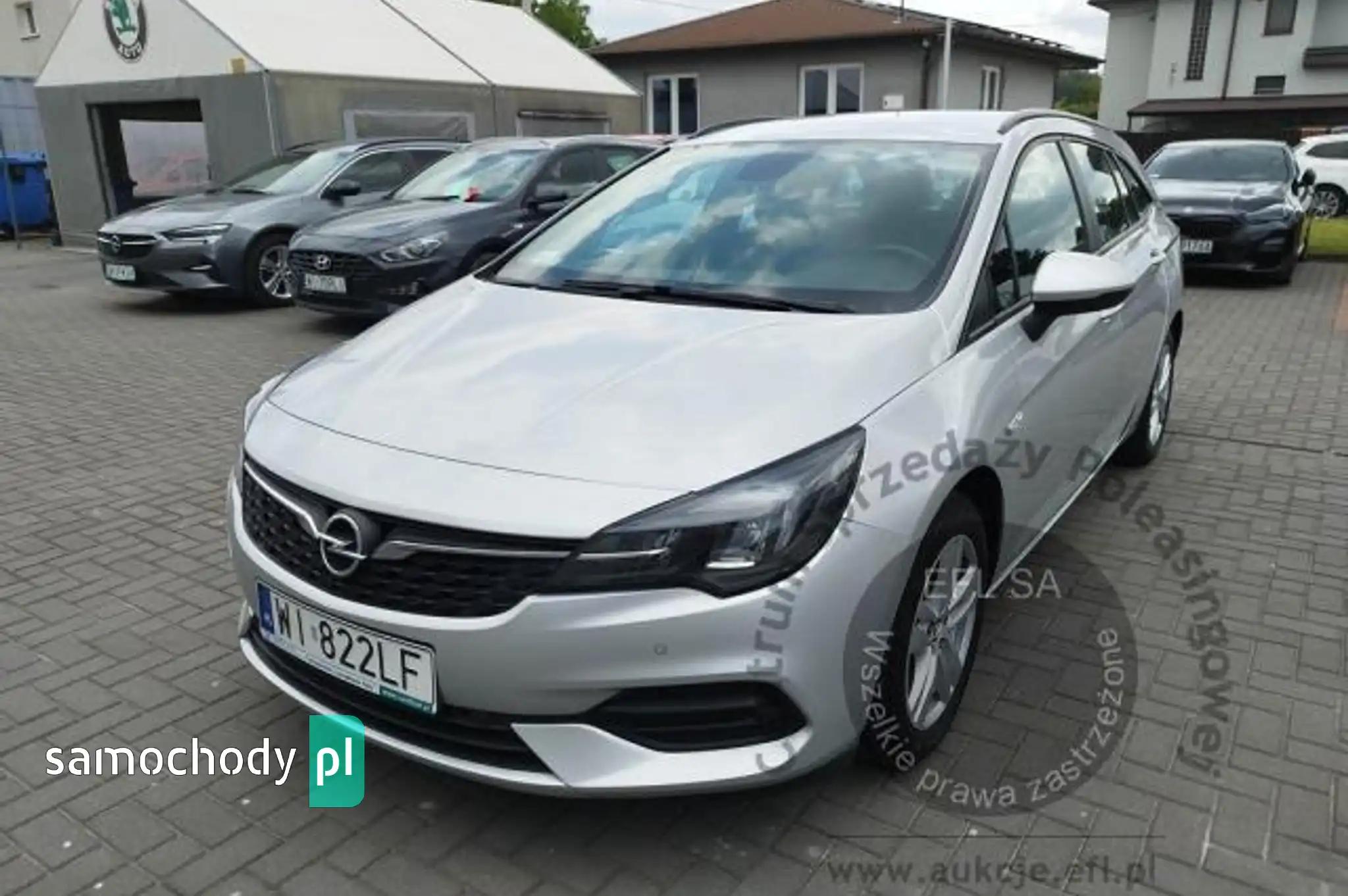 Opel Astra 2021