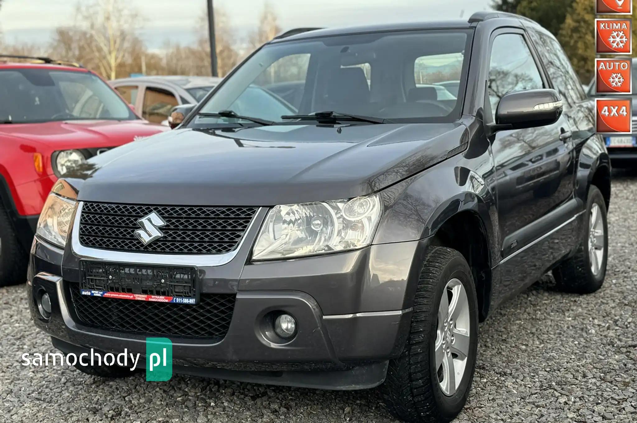 Suzuki Grand Vitara SUV 2011