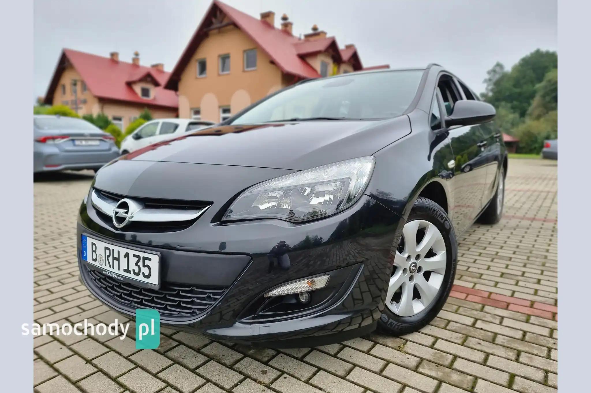 Opel Astra Kombi 2015