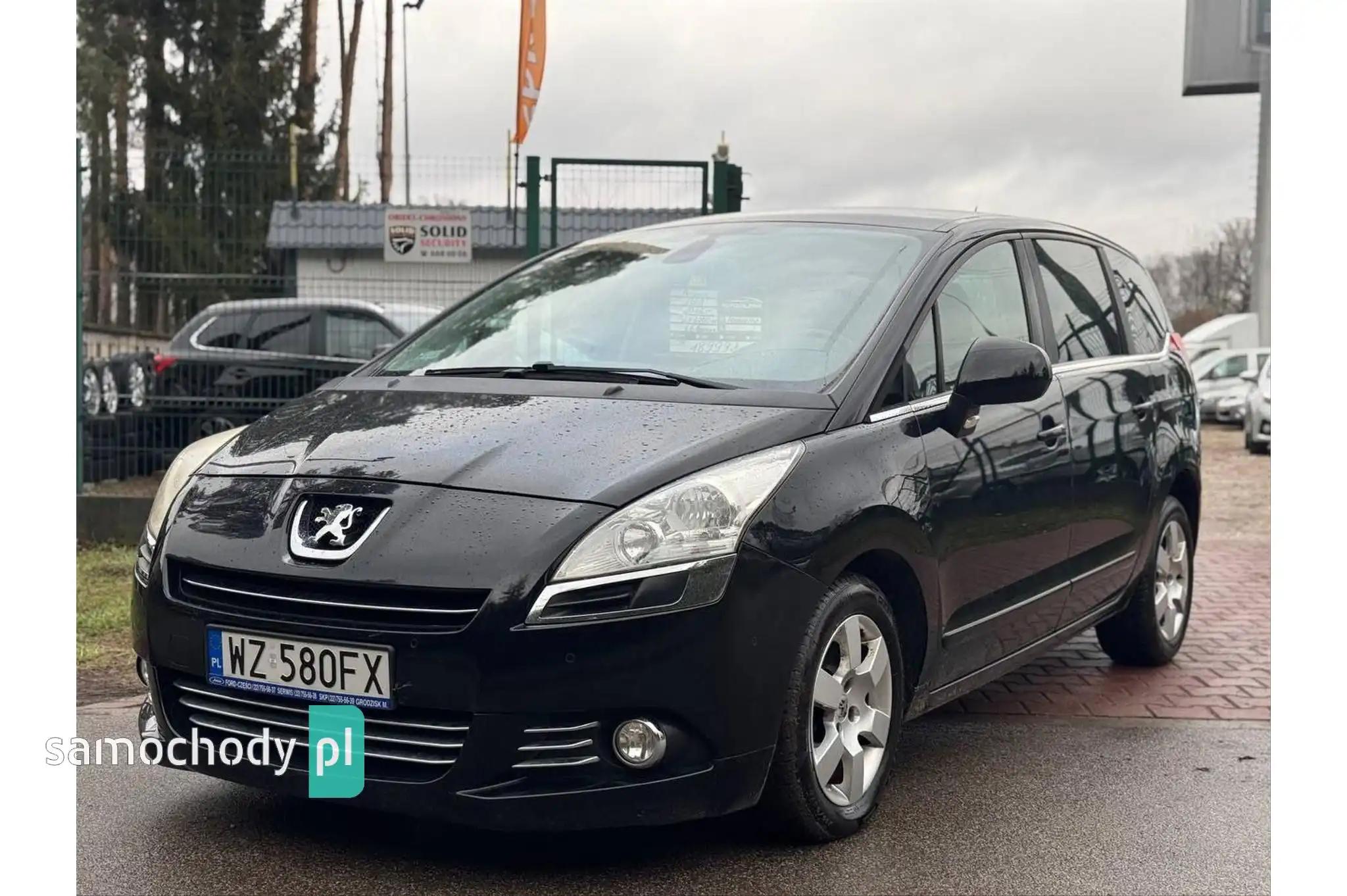 Peugeot 5008 Minivan 2012