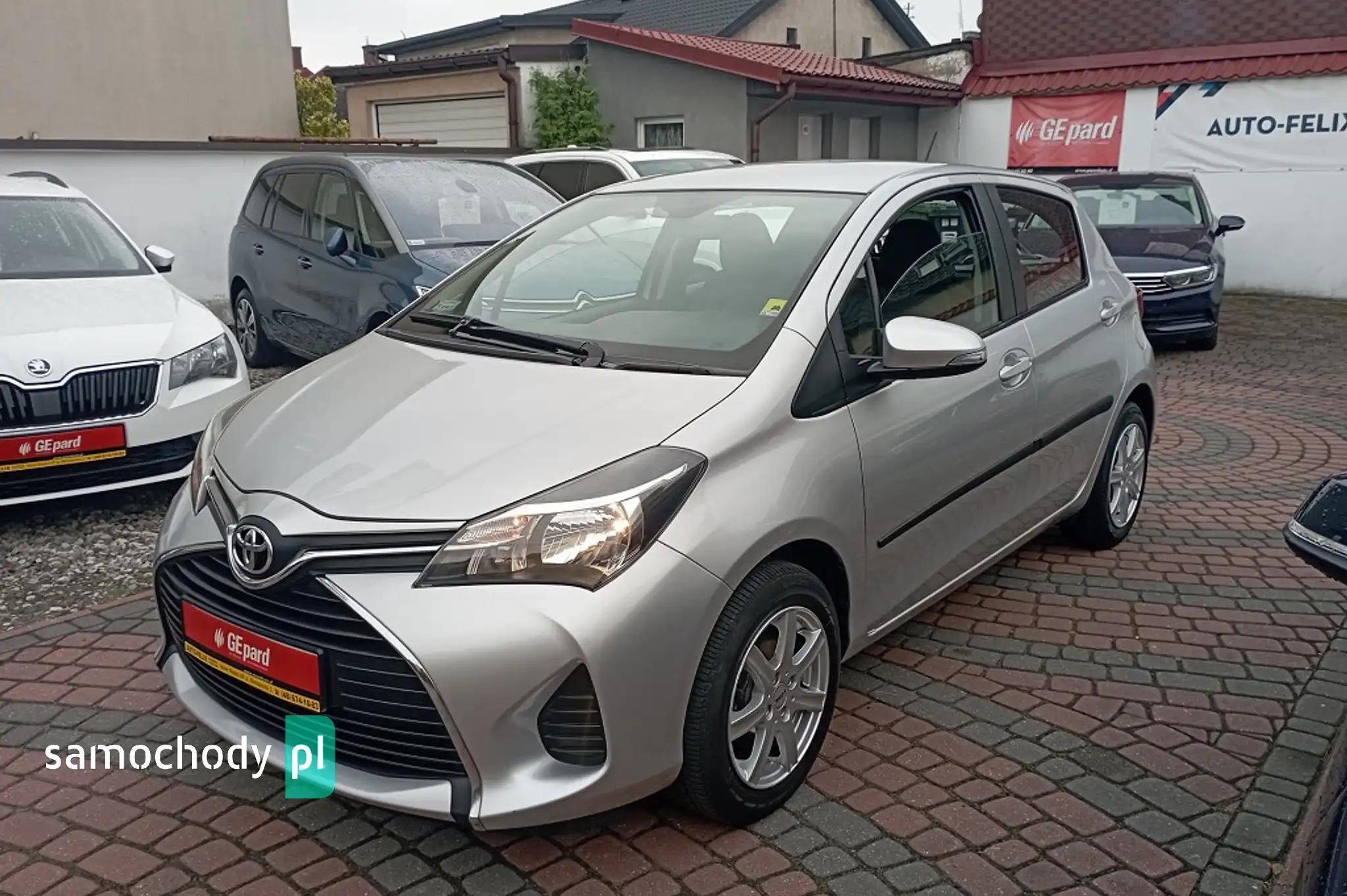 Toyota Yaris Hatchback 2015