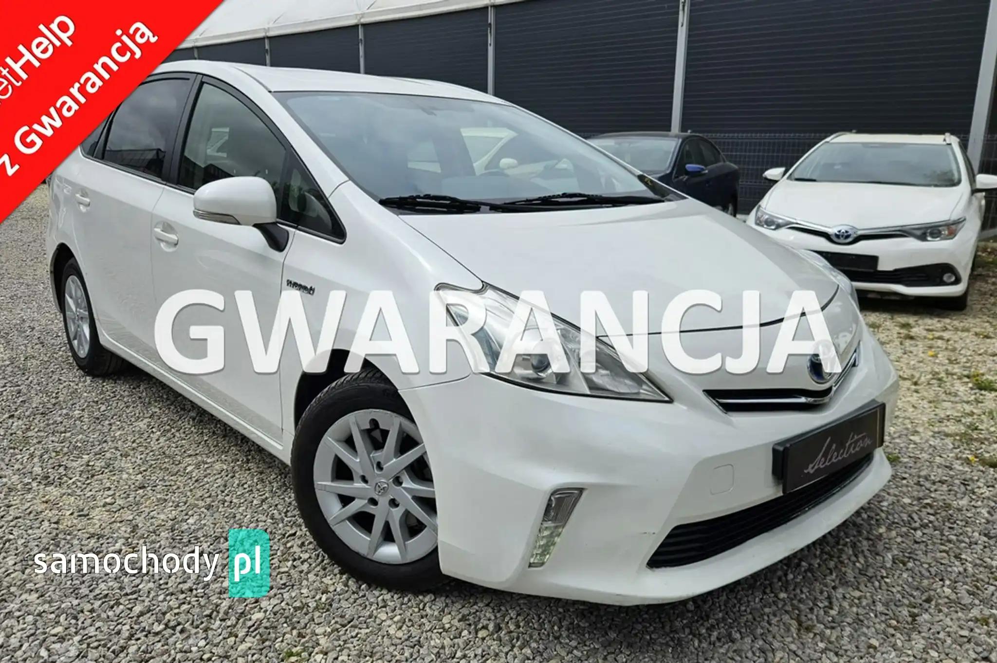 Toyota Prius Minivan 2014