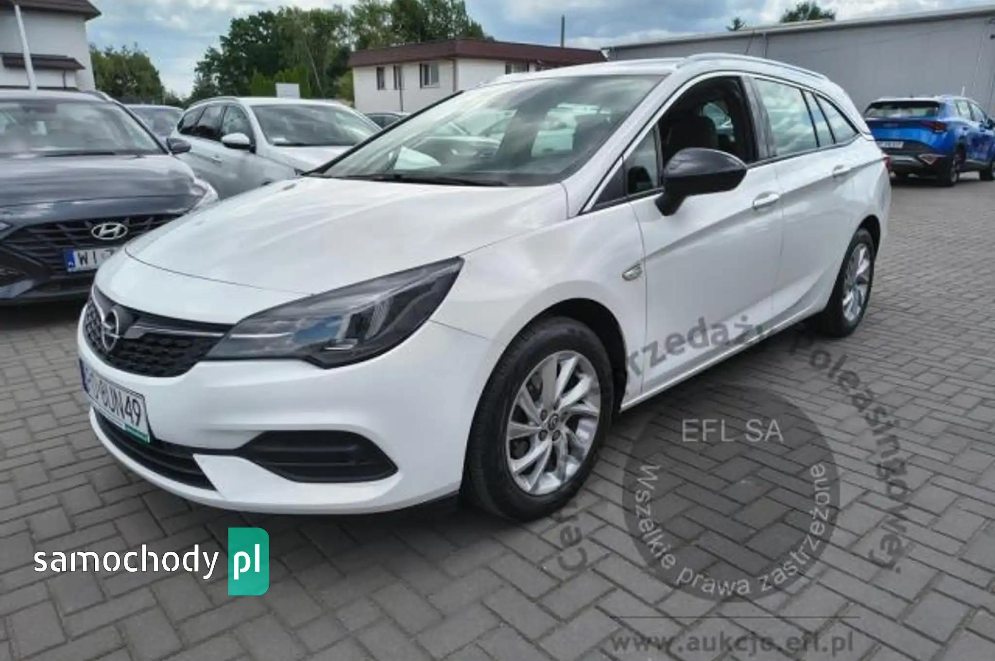 Opel Astra 2021
