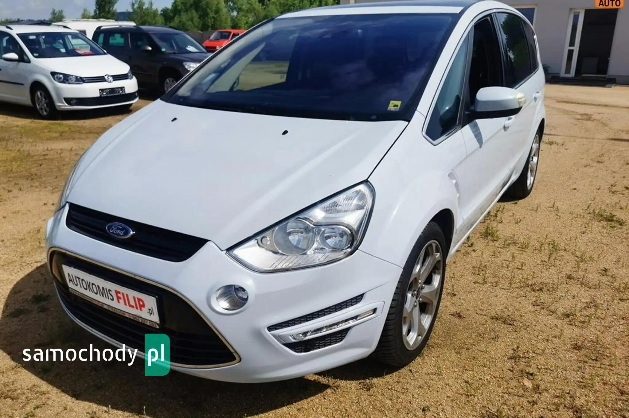 Ford S-Max Minivan 2013