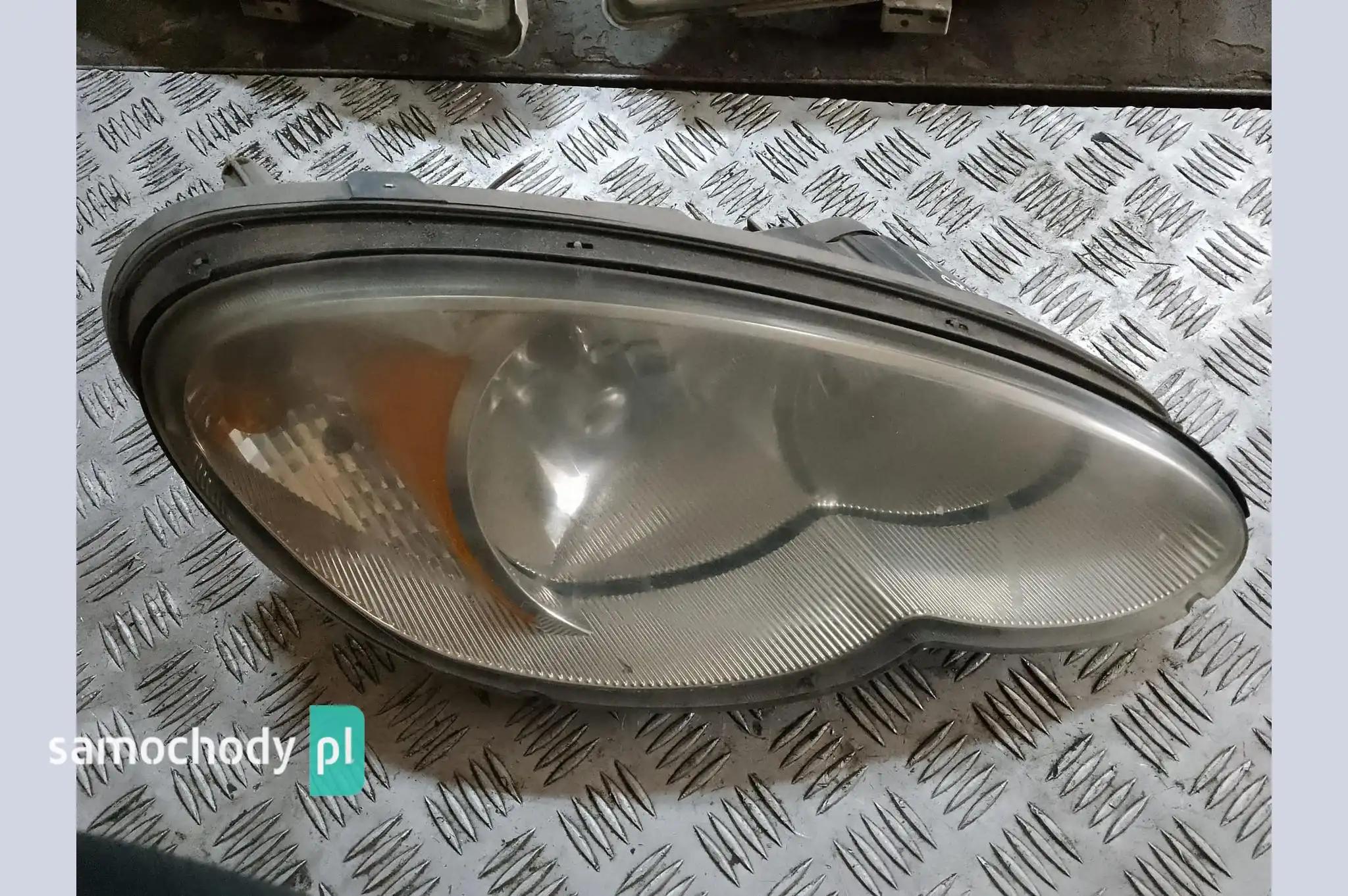 Lampa prawa przód przednia Chrysler PT Cruiser lift