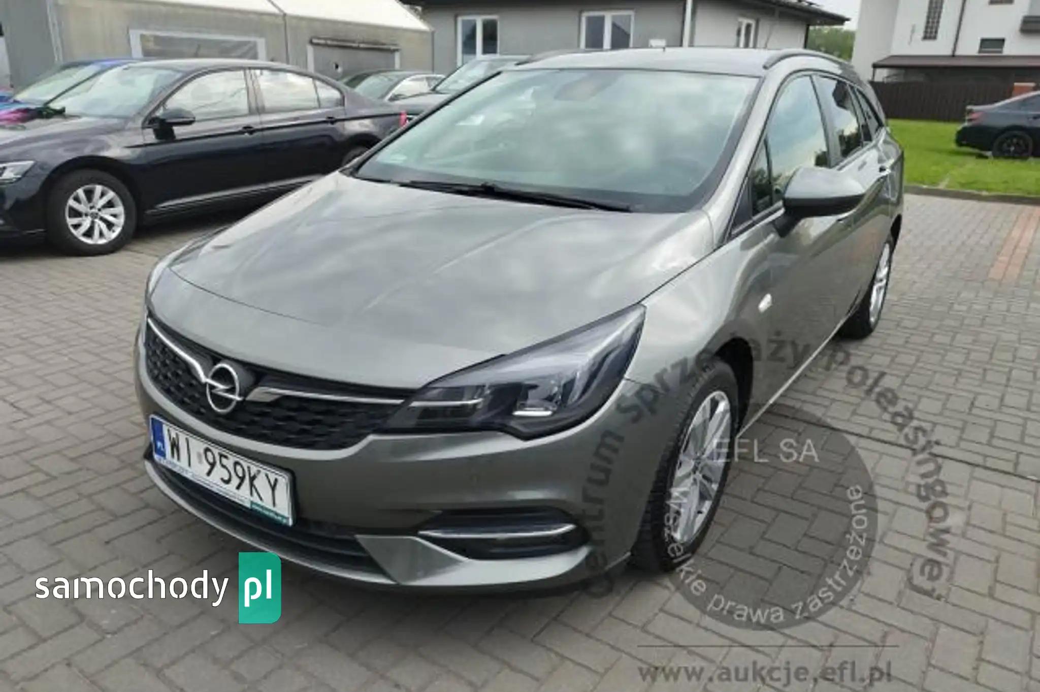 Opel Astra 2021