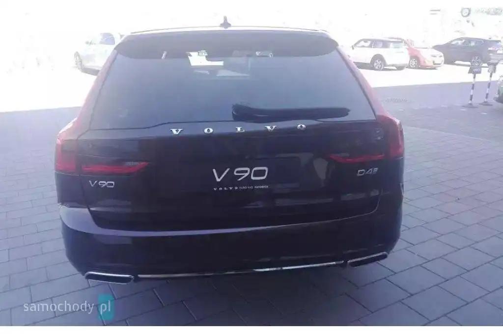 Volvo V90 D4
