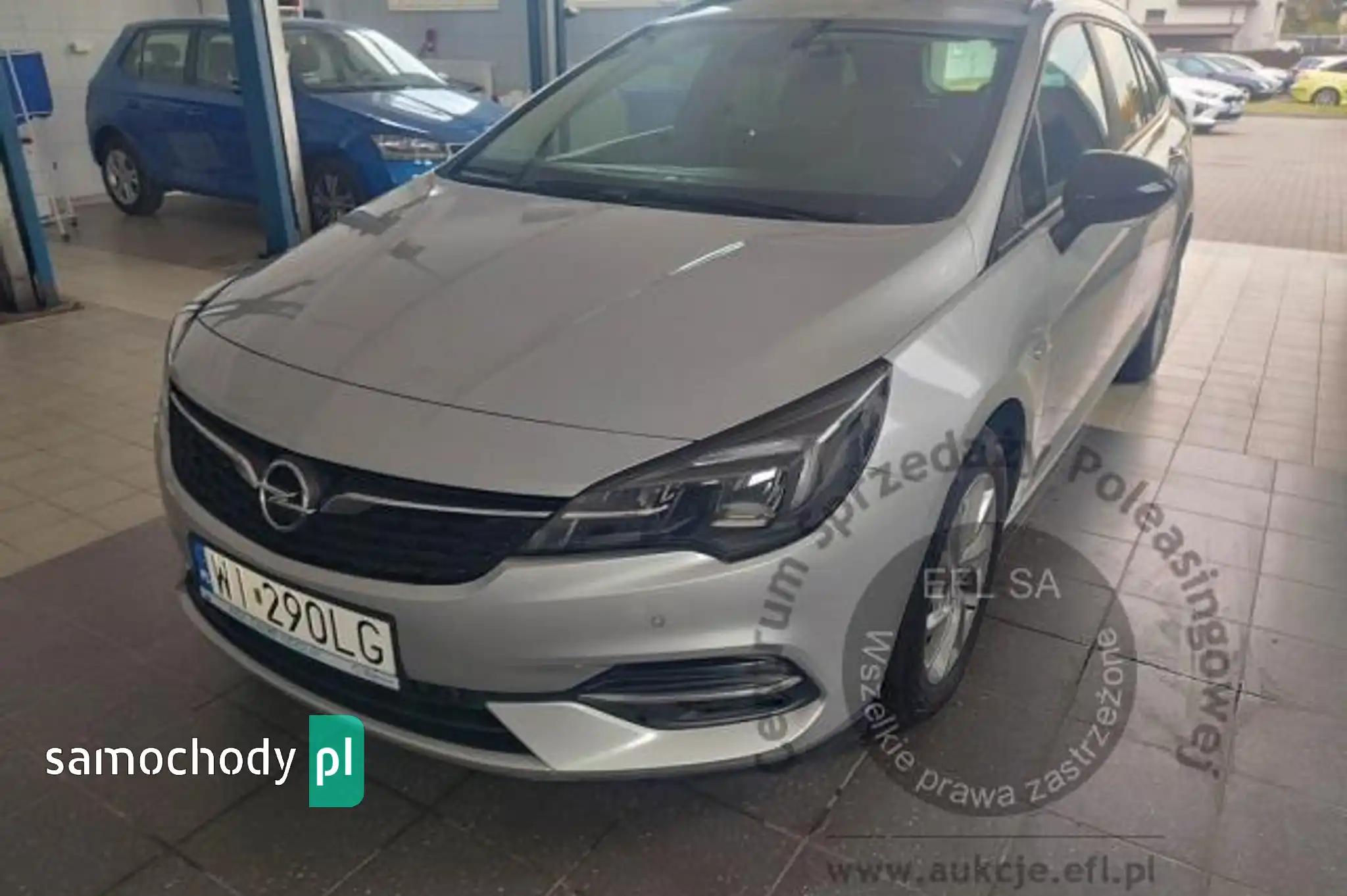 Opel Astra 2021