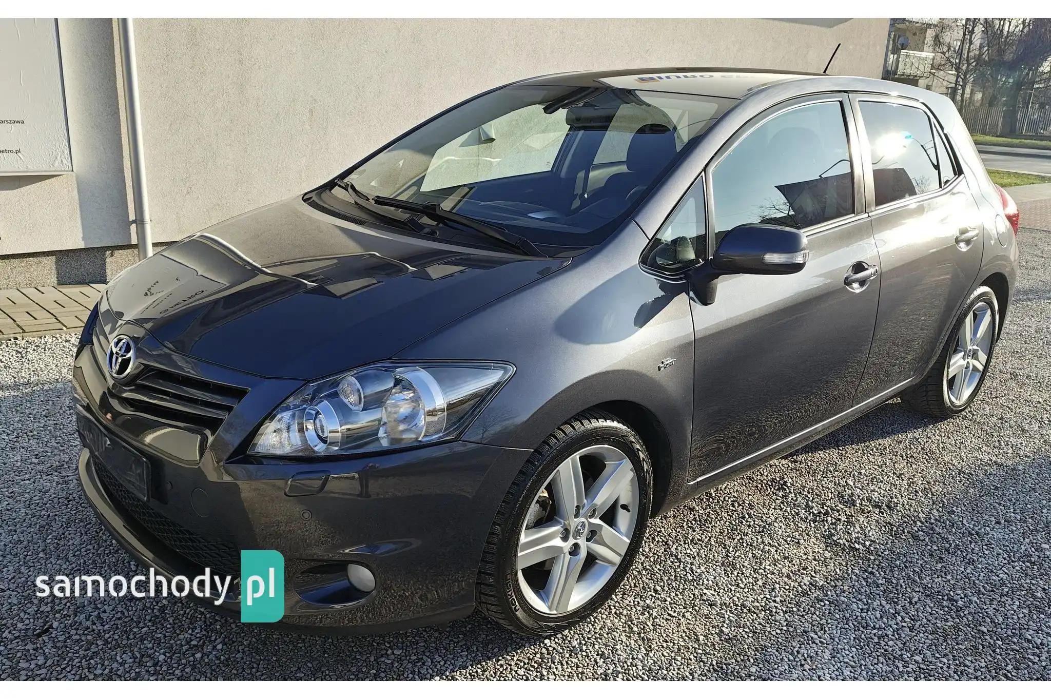 Toyota Auris Hatchback 2010