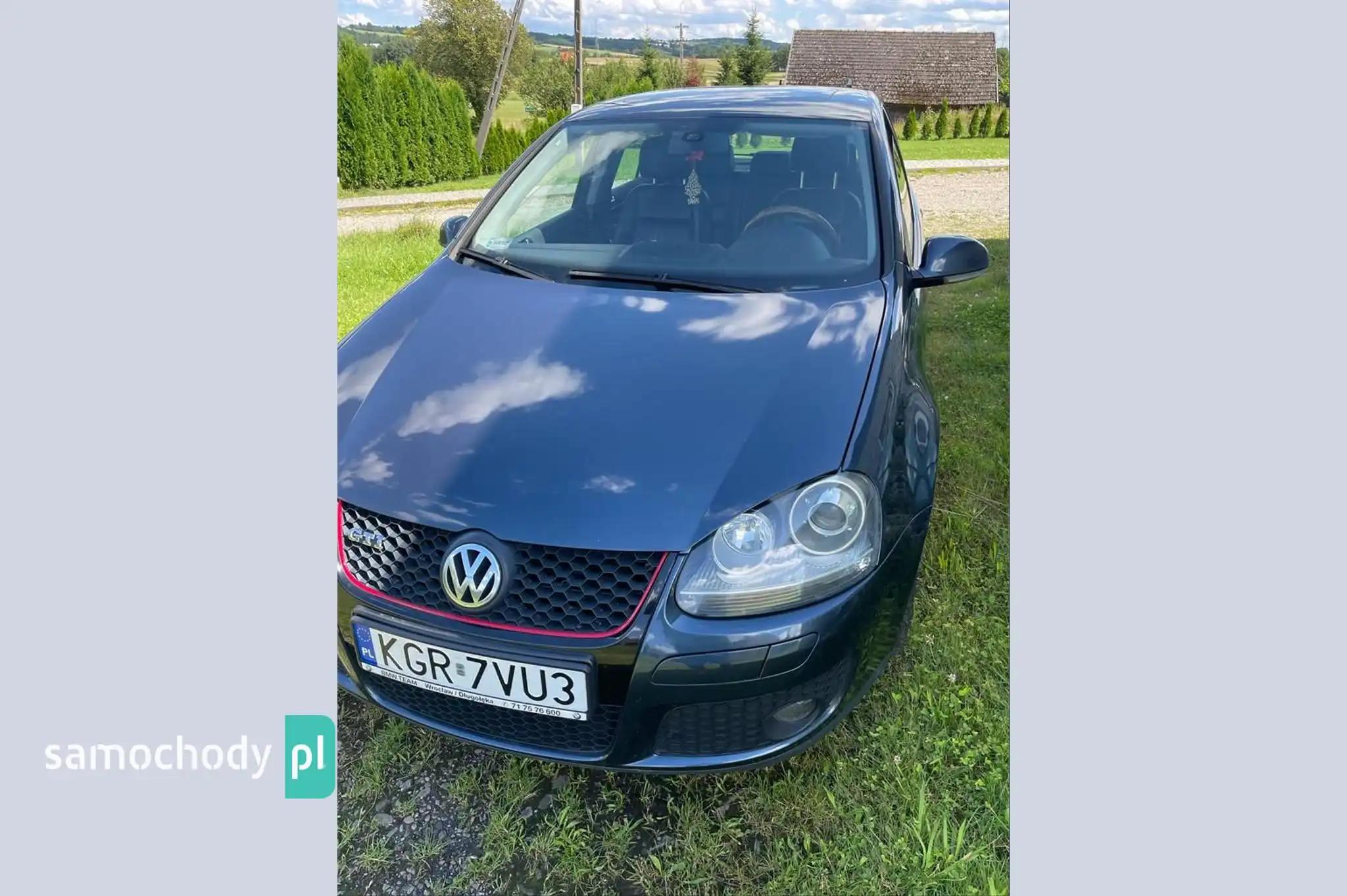 Volkswagen Golf Hatchback 2005