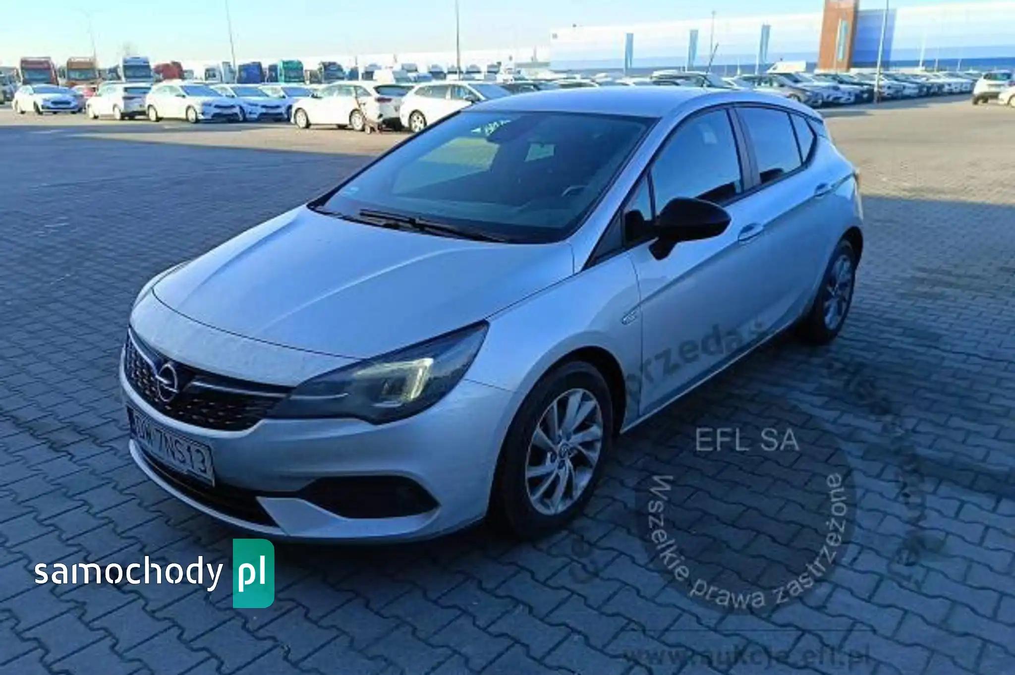 Opel Astra 2021