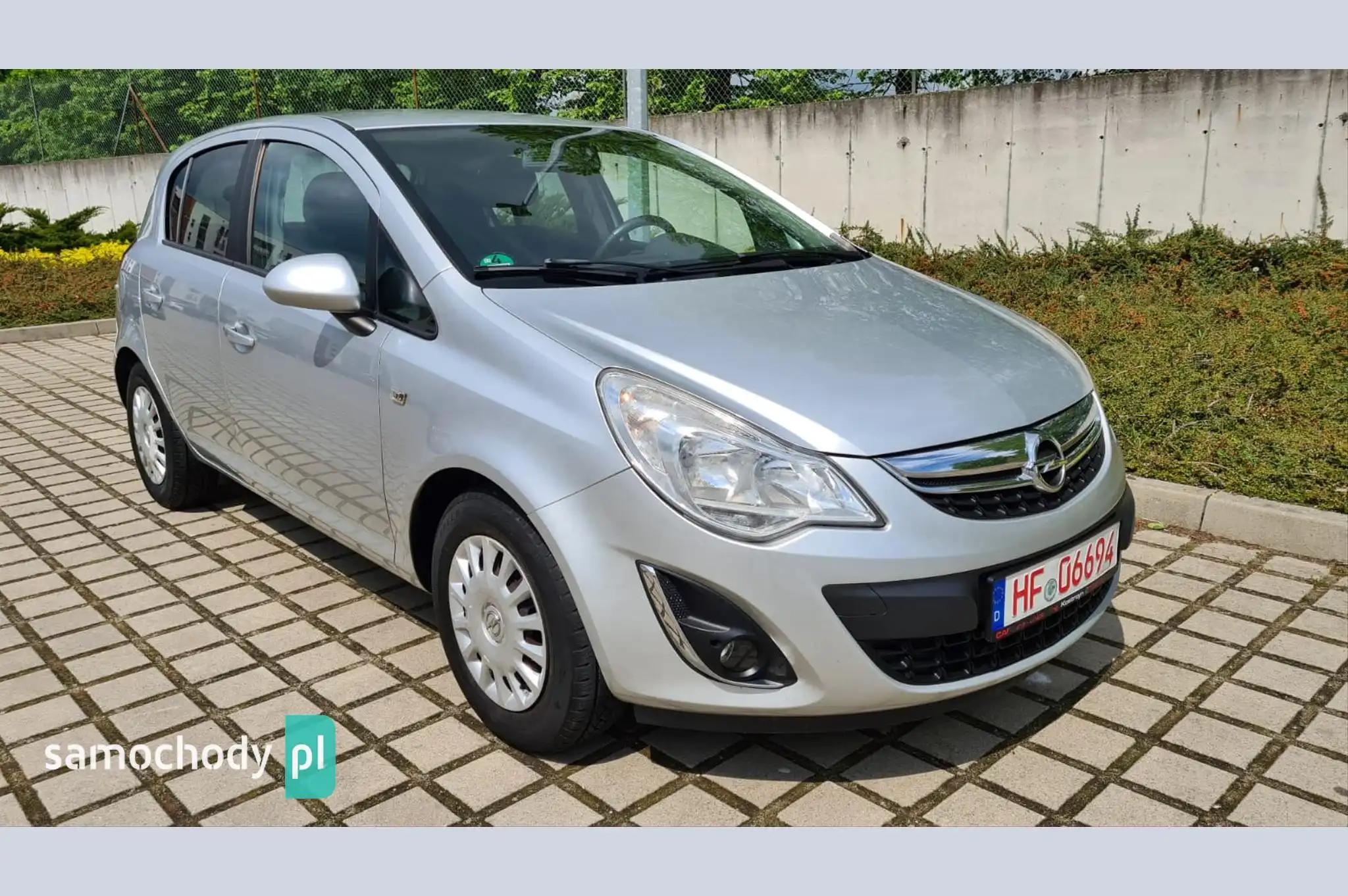 Opel Corsa Hatchback 2012