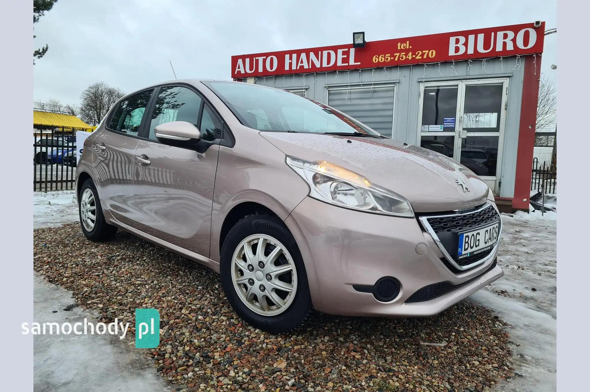 Peugeot 208 Hatchback 2015