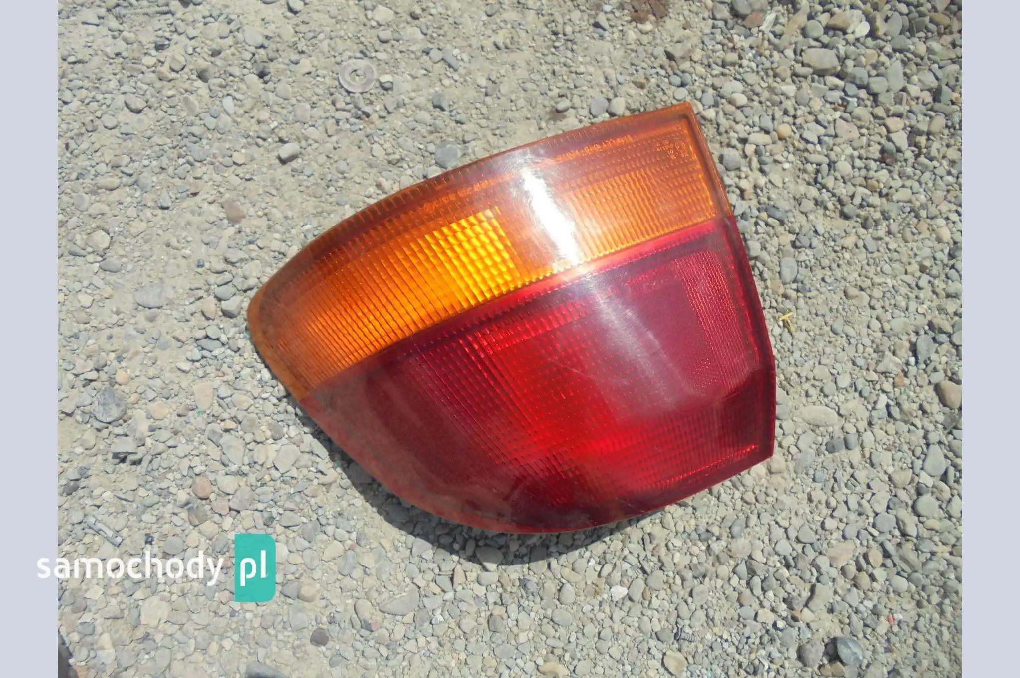 Lampa tył prawa tylna Honda Civic VI 6 HB hatchback