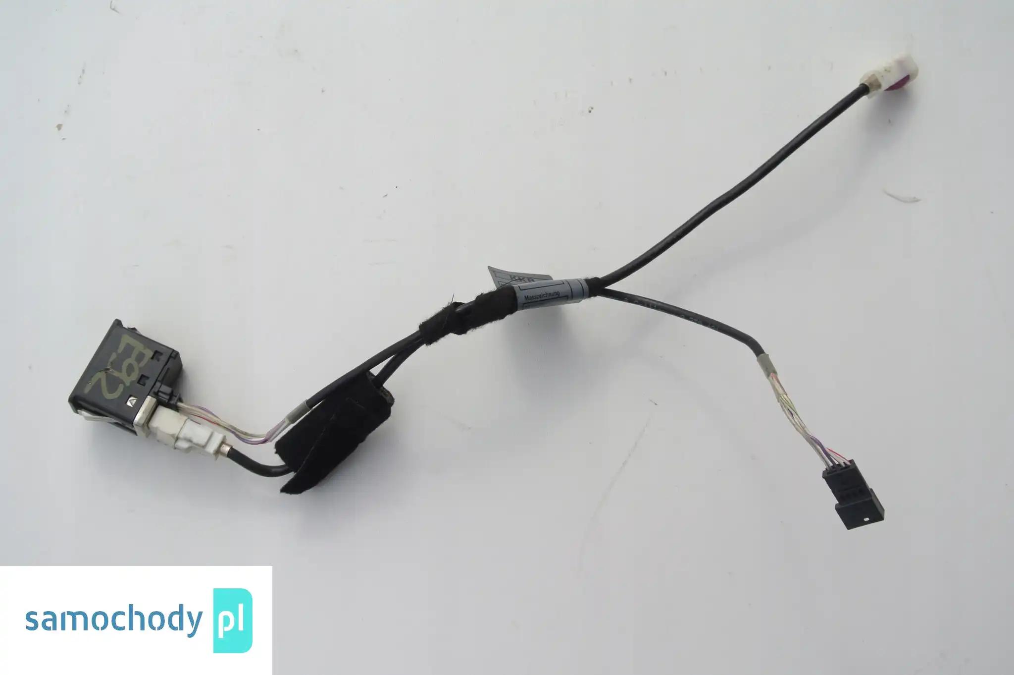 BMW E87 E90 E92 GNIAZDO USB KABEL