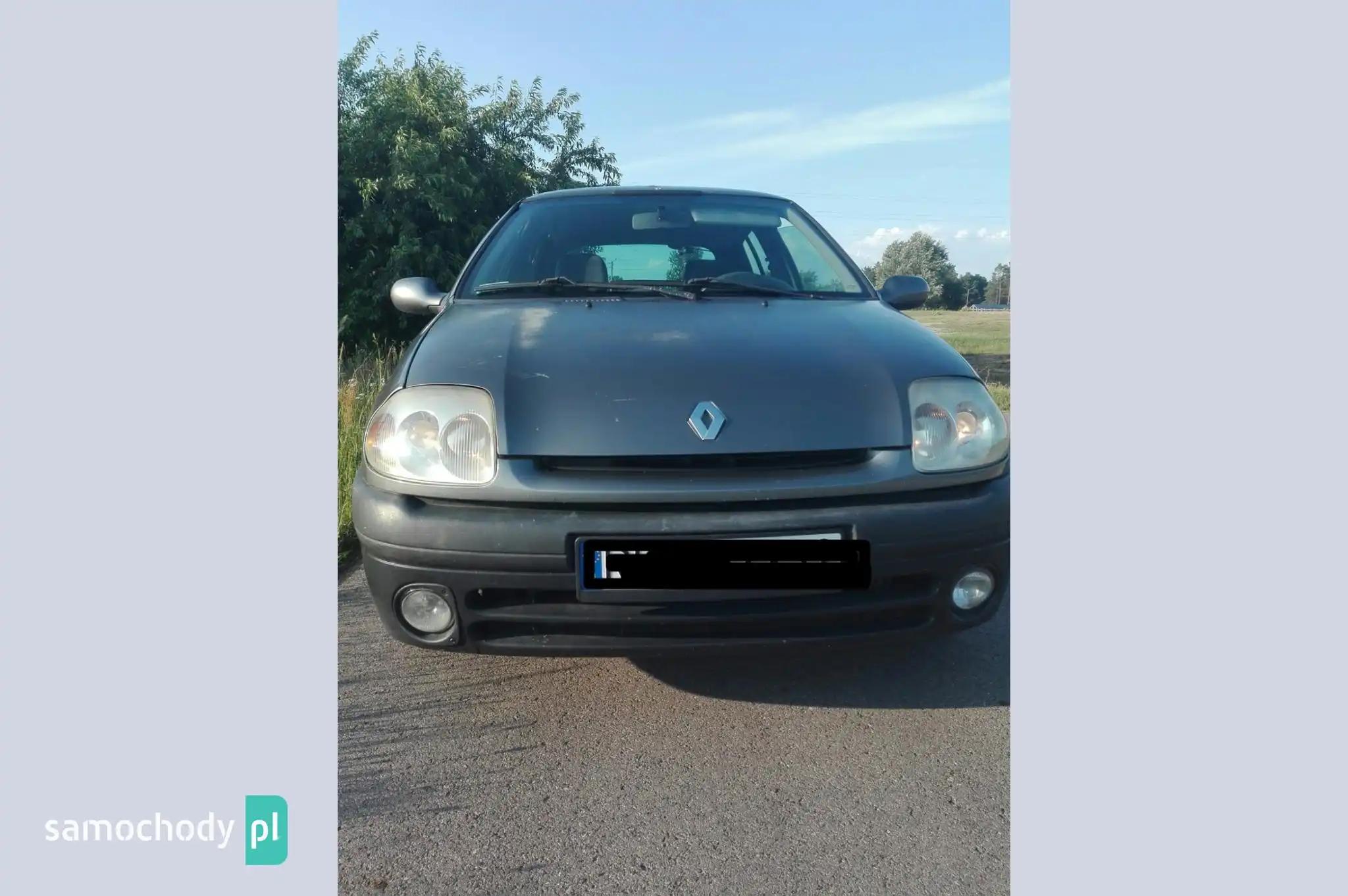 Renault Clio Hatchback 2000