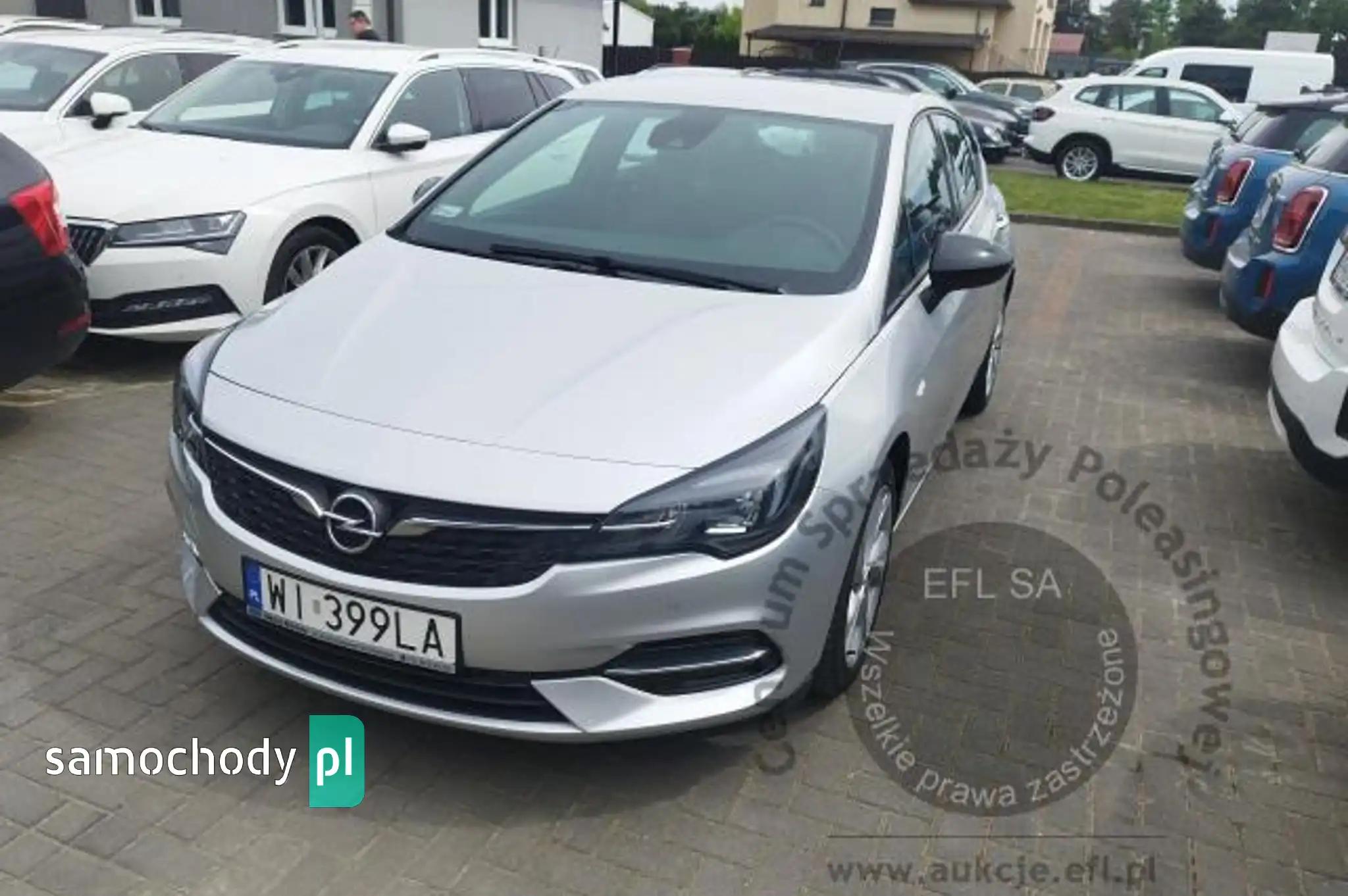 Opel Astra 2021