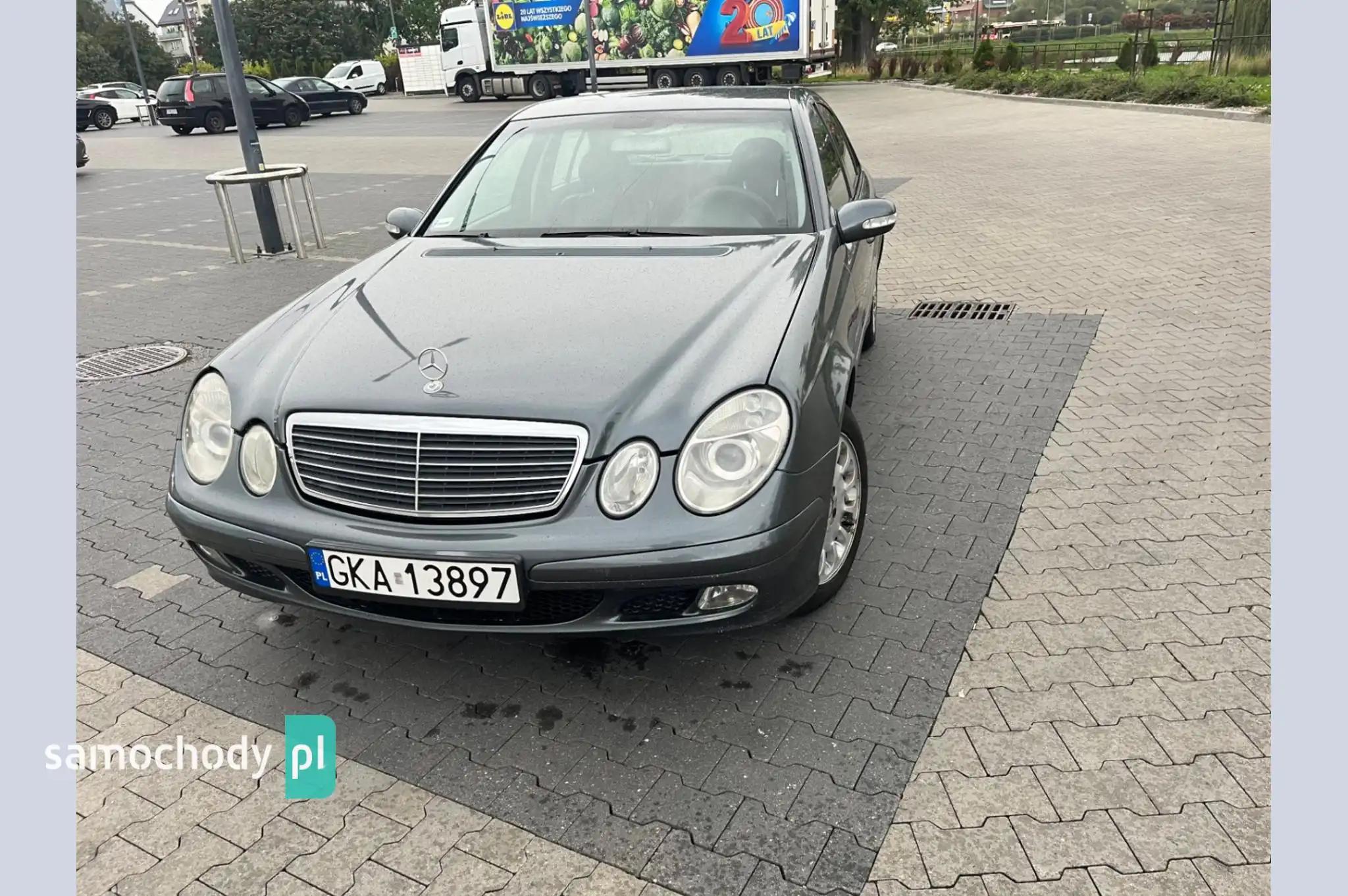 Mercedes-Benz E-Klasa Sedan 2002