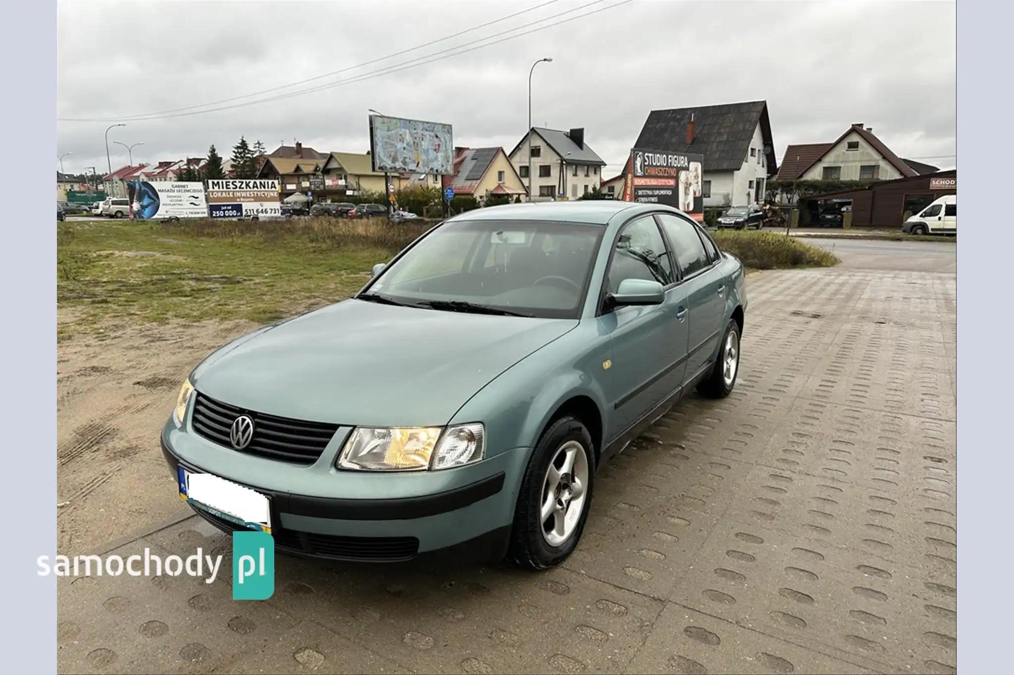 Volkswagen Passat Sedan 1998