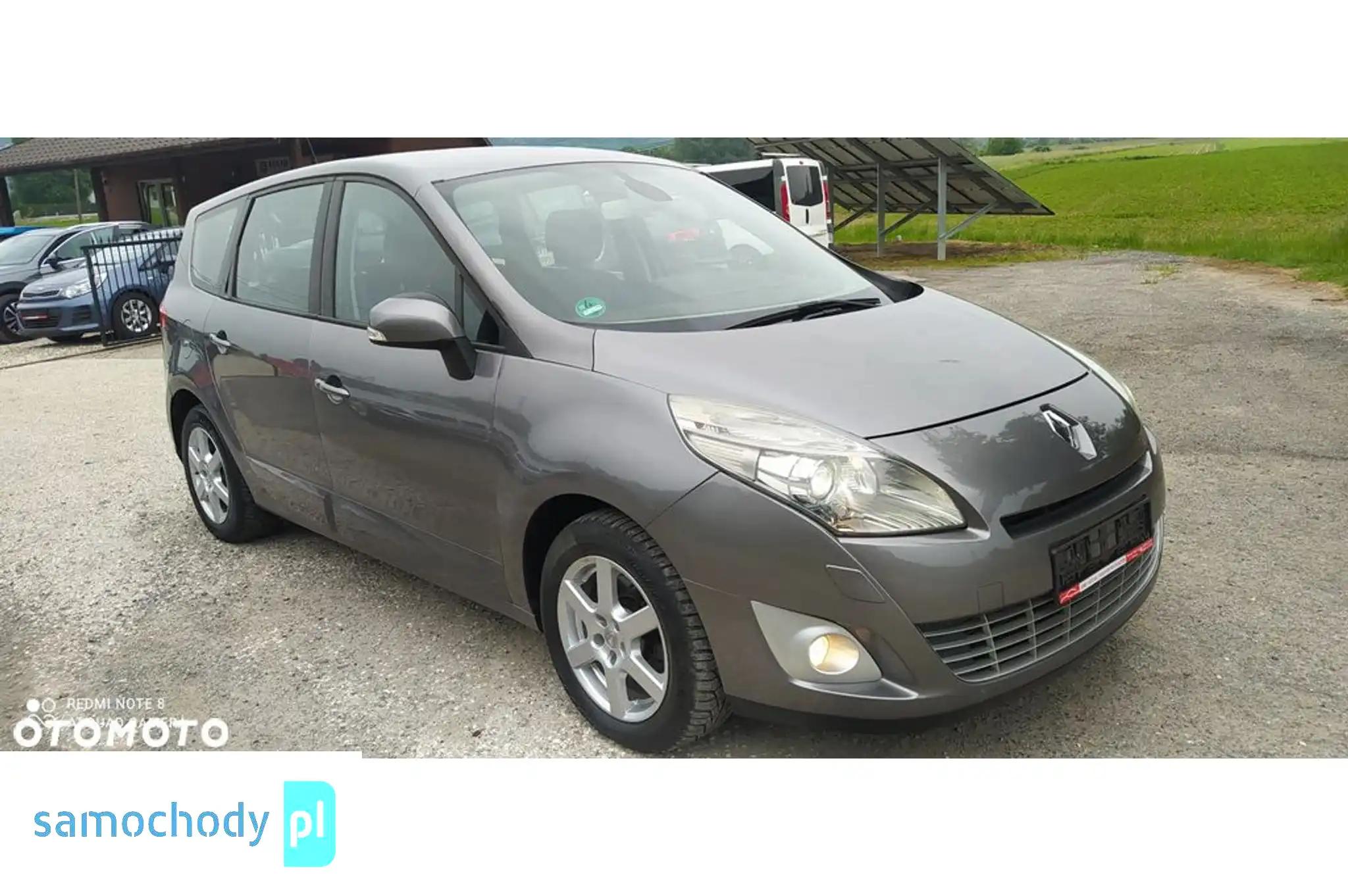 Renault Grand Scenic Minivan 2010