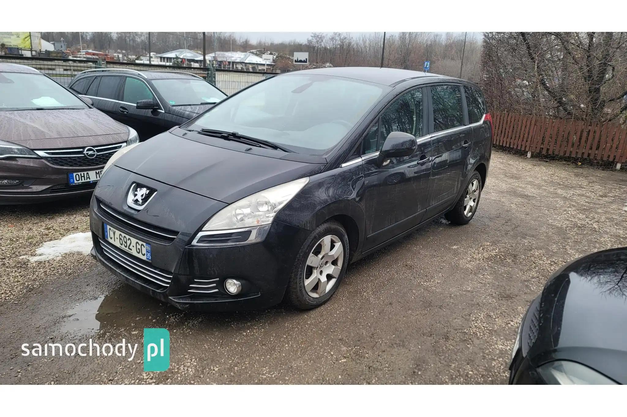 Peugeot 5008 Minivan 2013