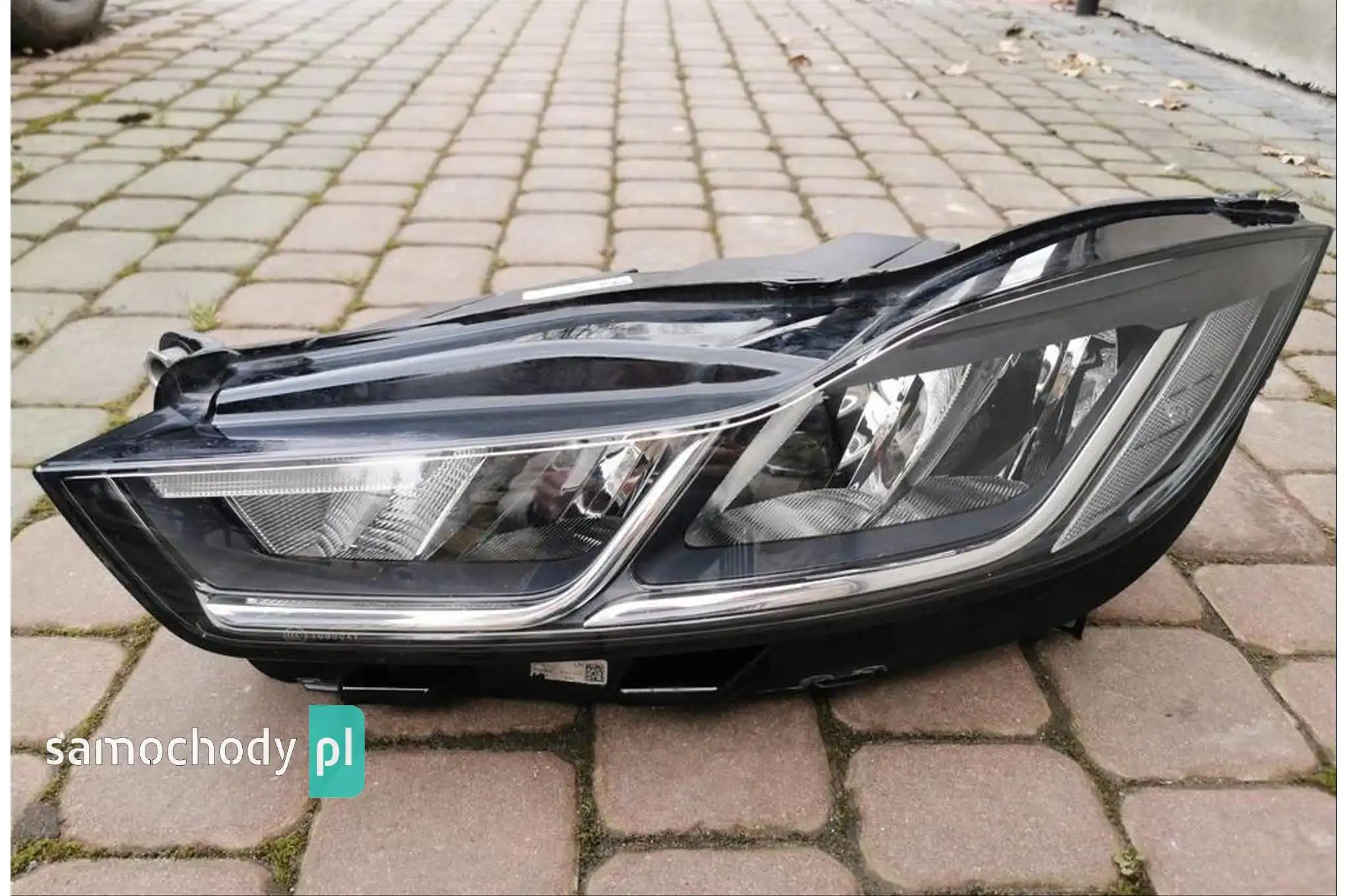 JAGUAR I PACE X590 LAMPA FULL LED LEWA J9D313W030BC