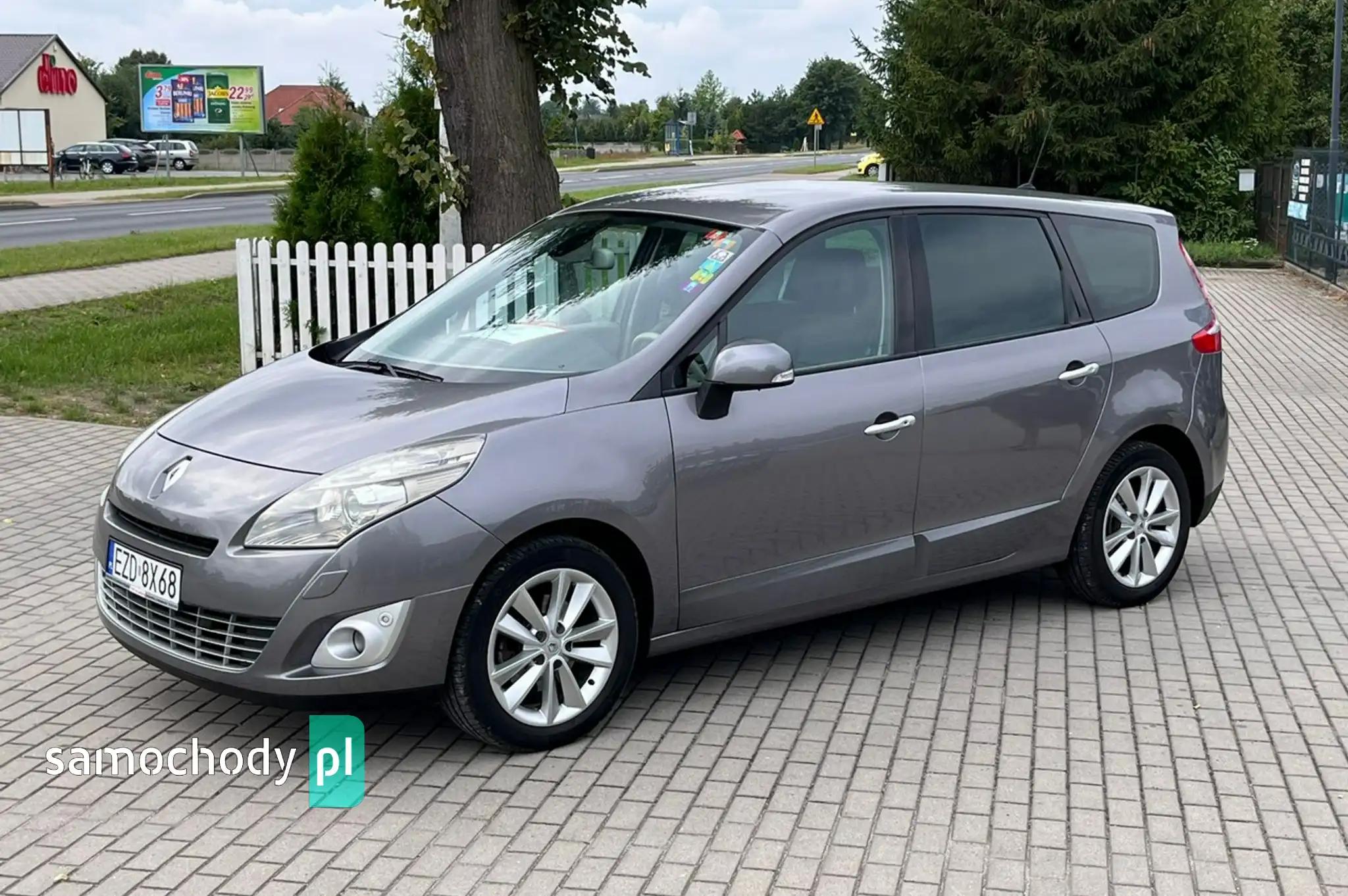 Renault Grand Scenic Minivan 2010