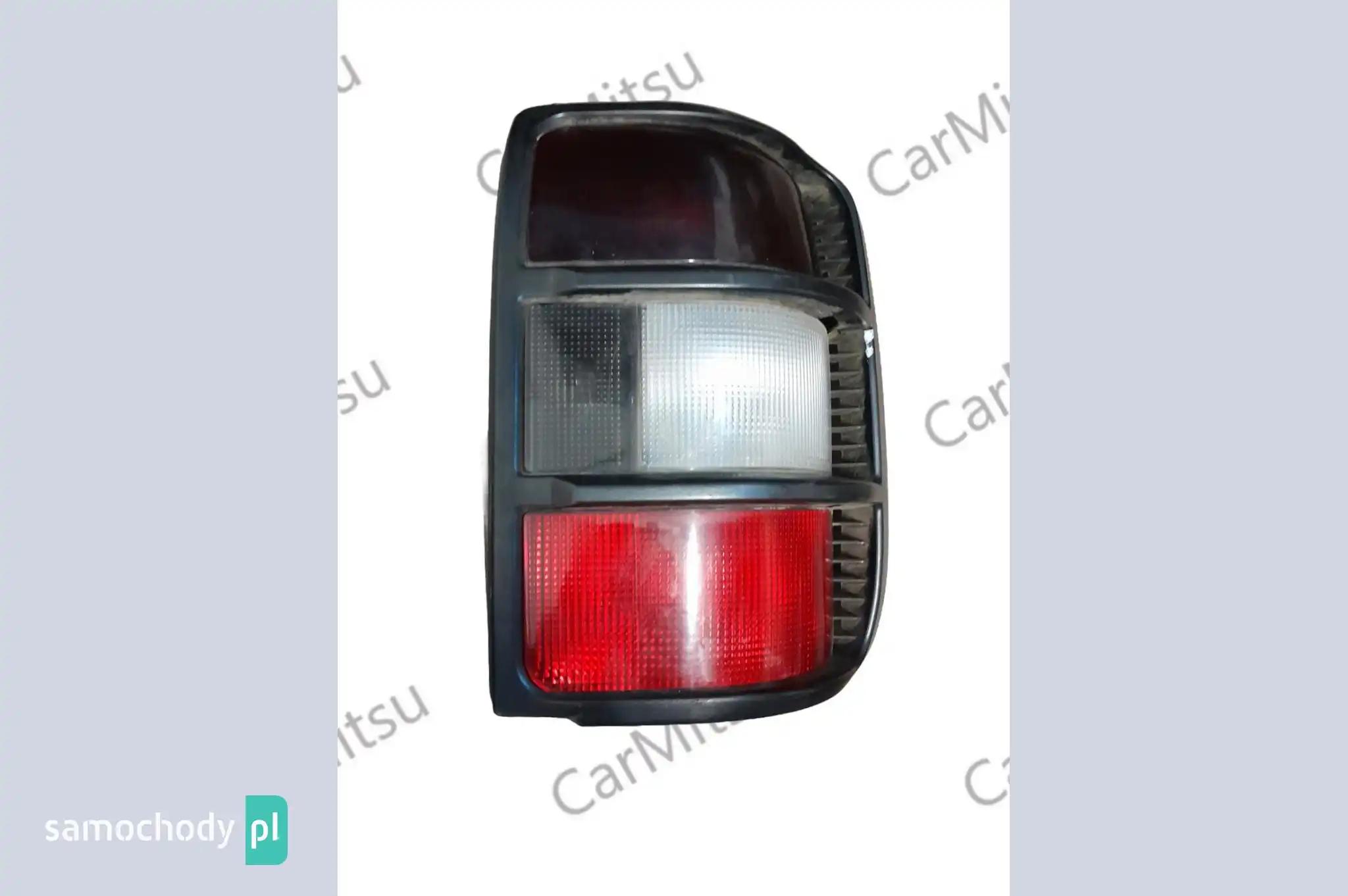 Mitsubishi Pajero II Classic lampa tylna prawa 