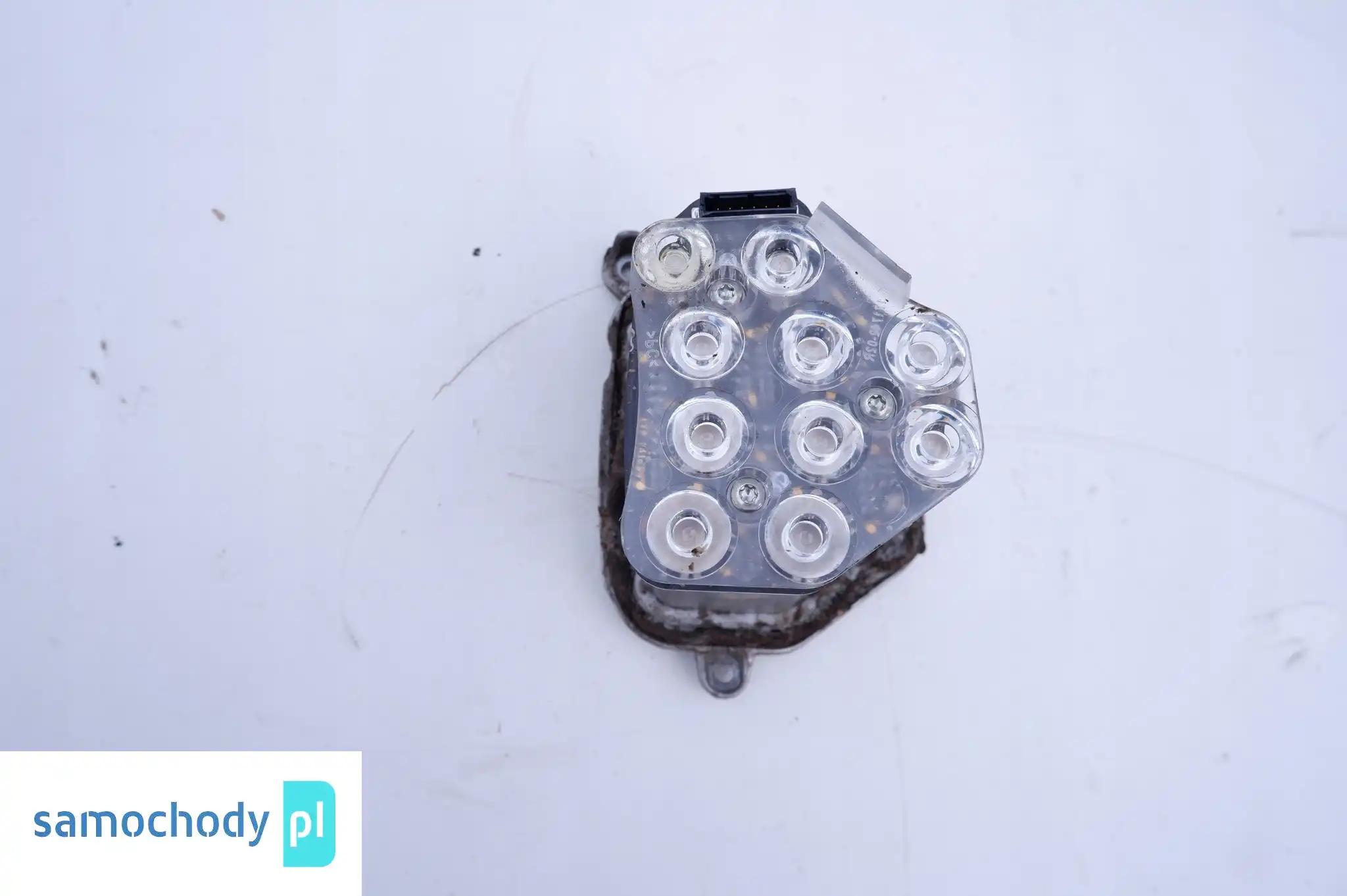 BMW F10 F11 KIERUNKOWSKAZ LAMPY PRAWY LED