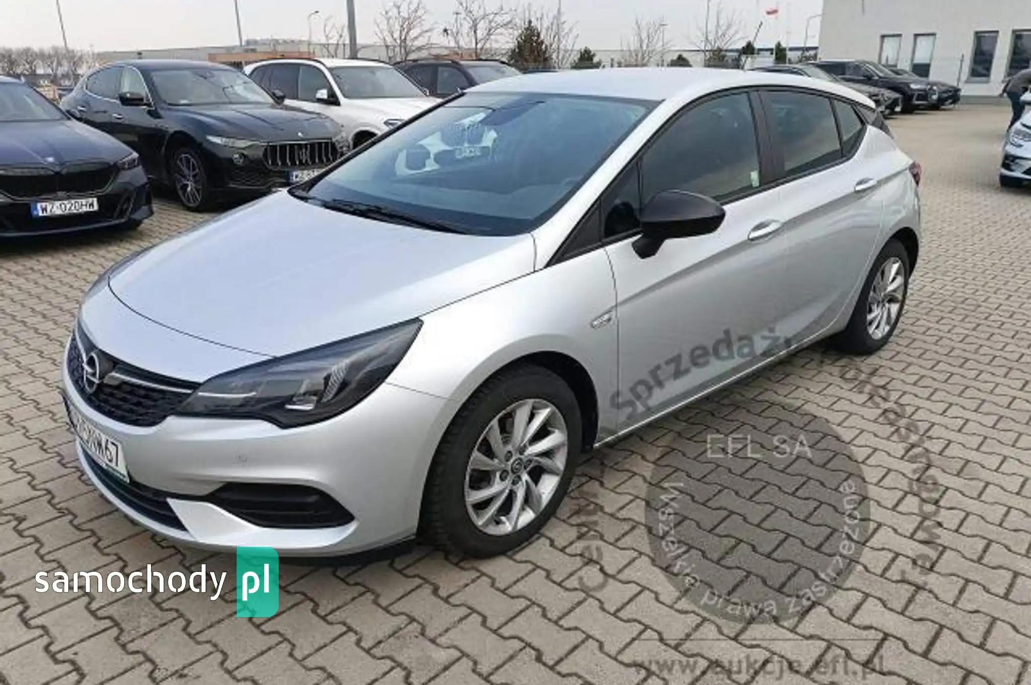 Opel Astra 2021