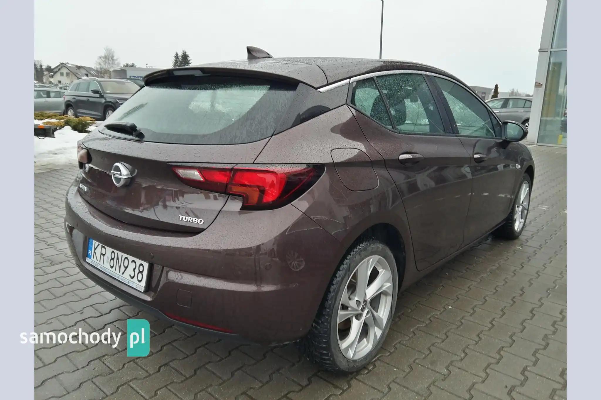 Opel Astra Hatchback 2016