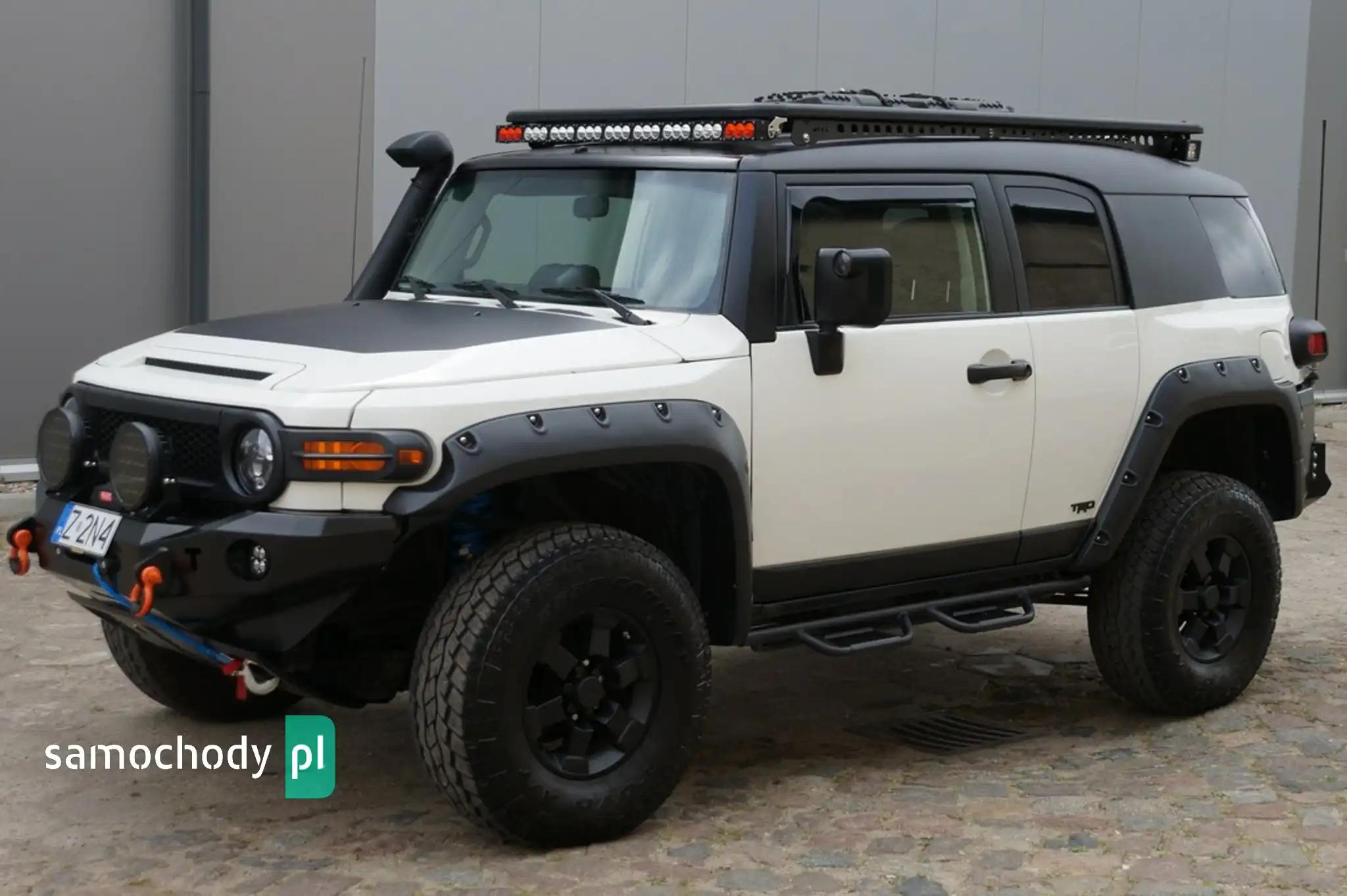 Toyota FJ Cruiser Terenowy 2008