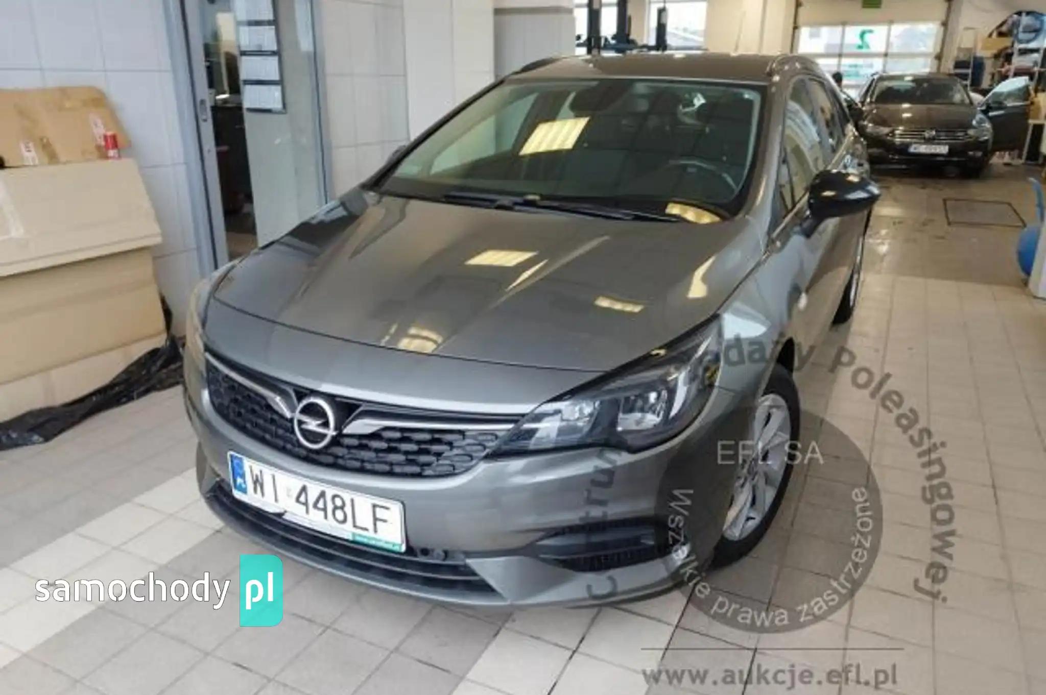 Opel Astra 2021