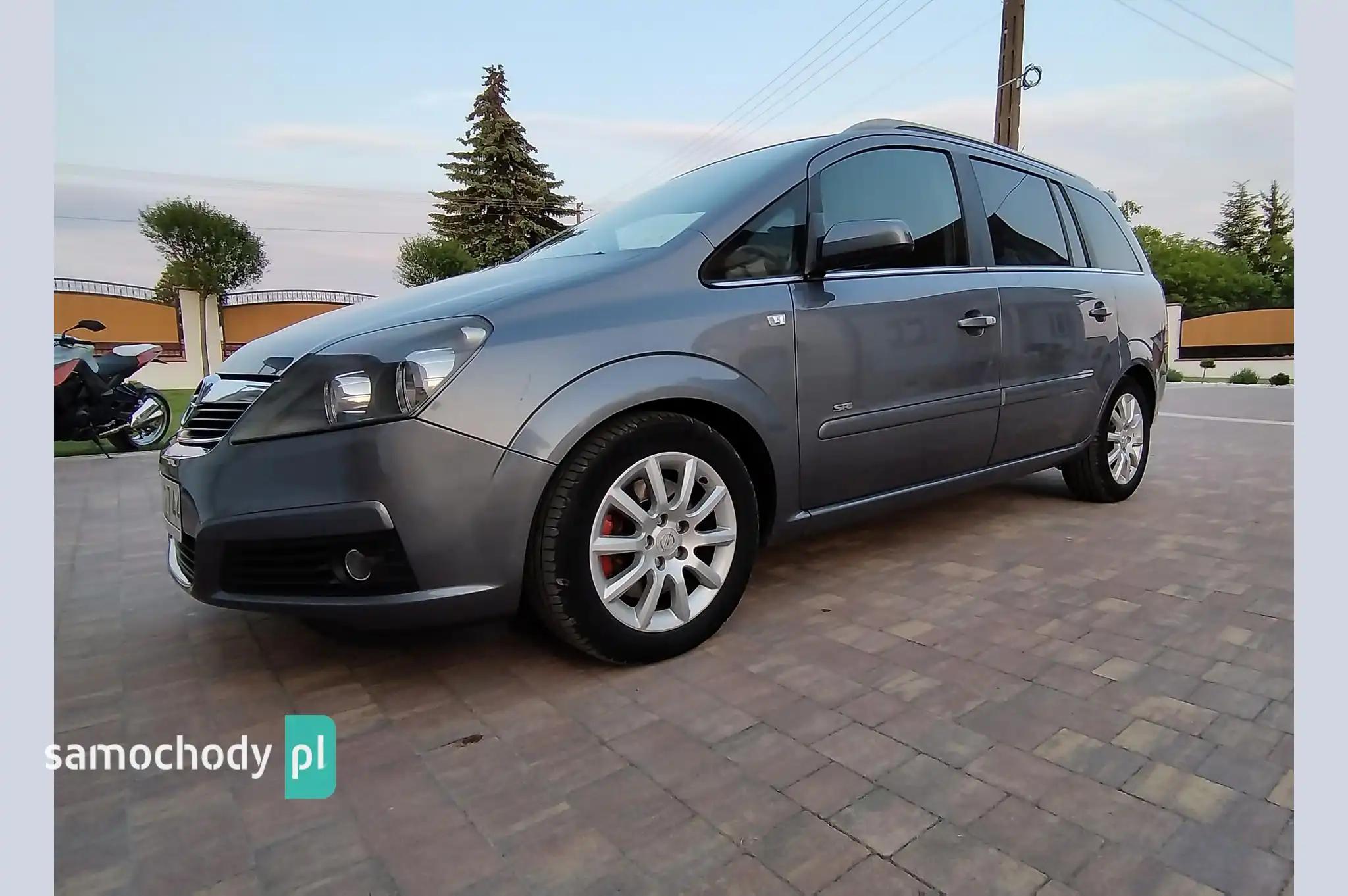 Opel Zafira Minivan 2006