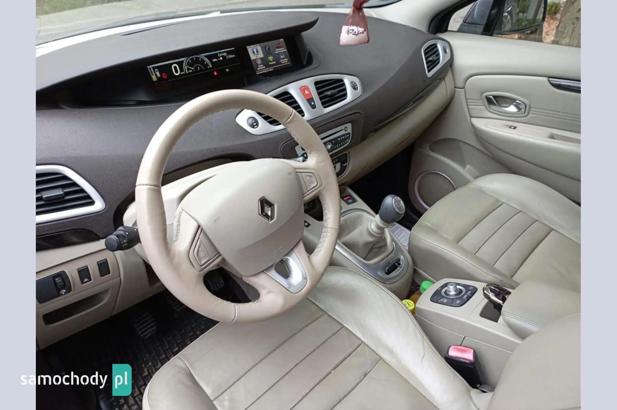 Renault Grand Scenic Minivan 2010