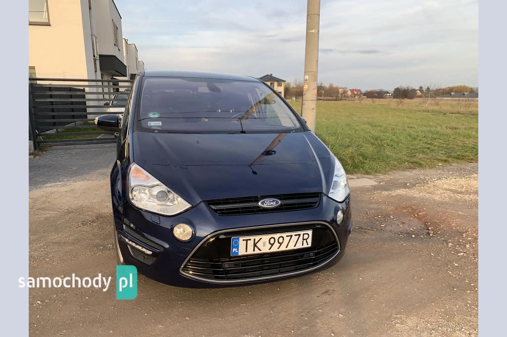 Ford S-Max Minivan 2013